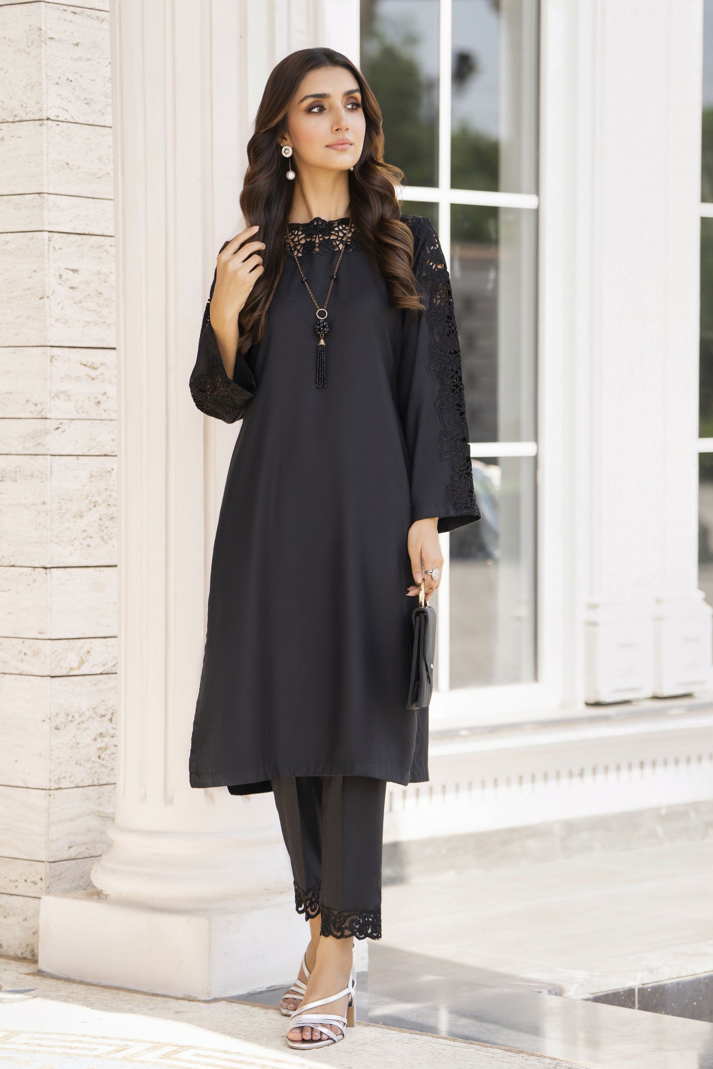 Zaiwa Winterlite 2Pc Dhanak Embroidered Cutwork Sleeves Suit ZWL5