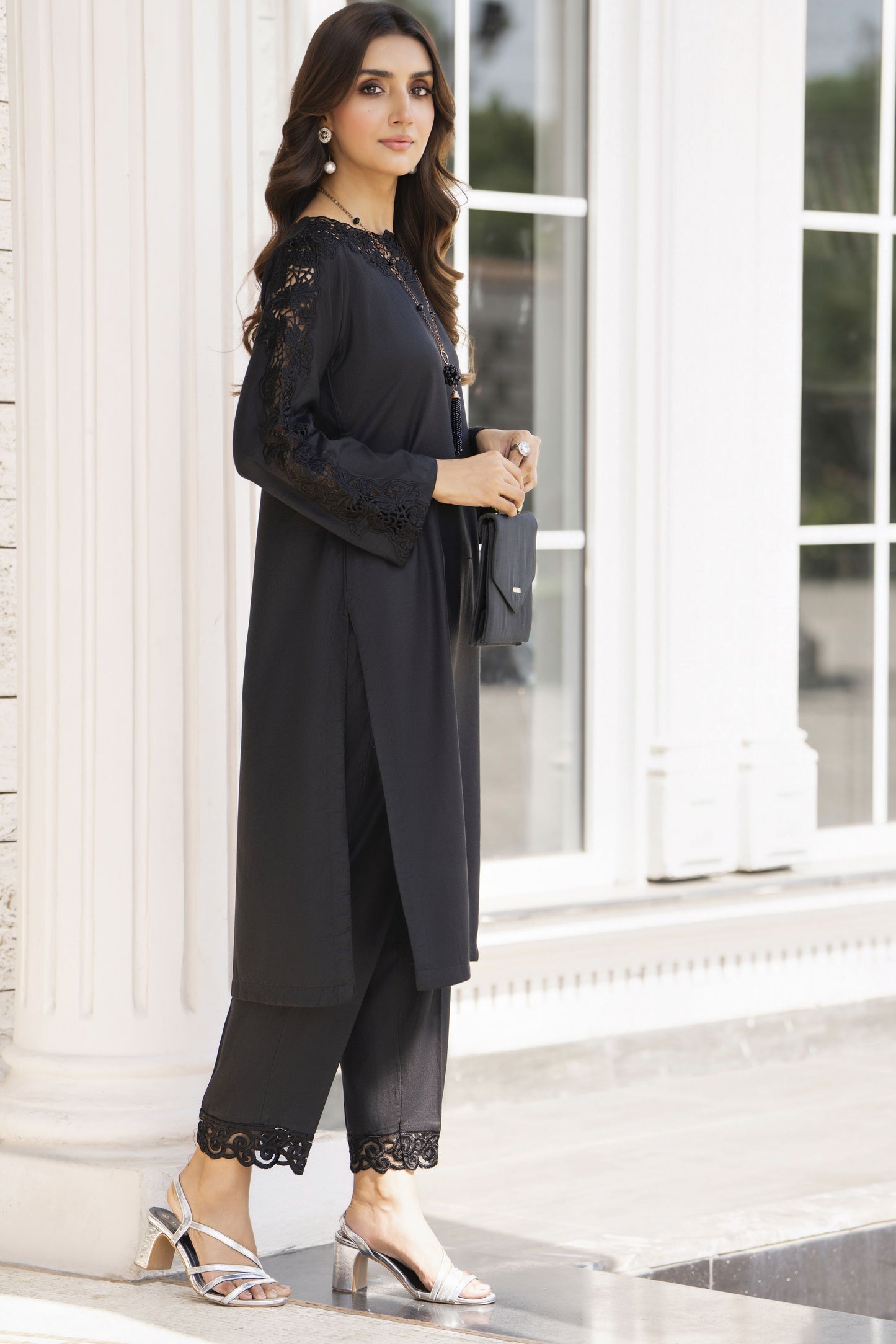 Zaiwa Winterlite 2Pc Dhanak Embroidered Cutwork Sleeves Suit ZWL5