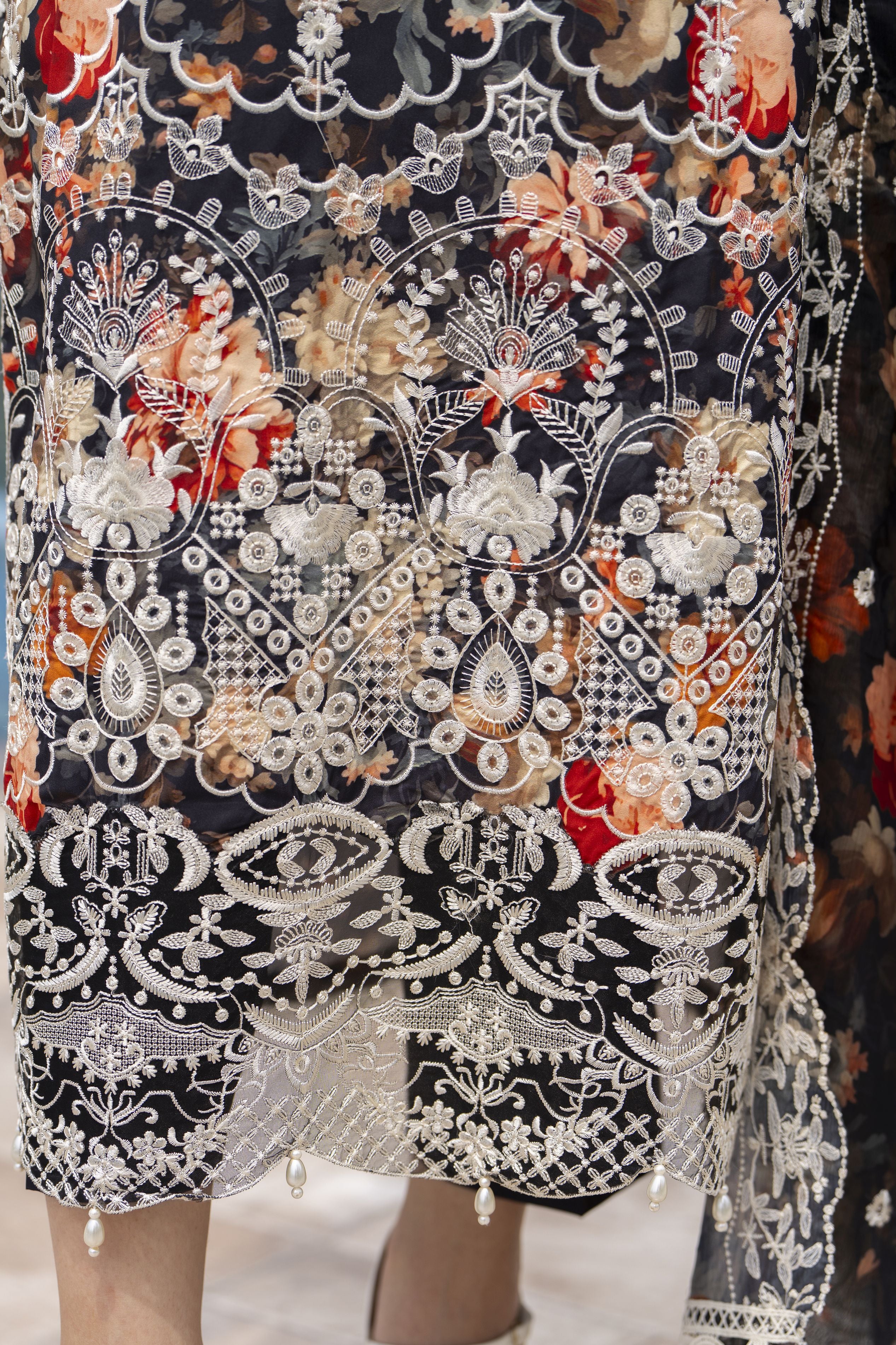 Modern Muse by Arwah – 3pc Printed & Embroidered Grip Suit MMB4