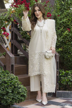 Gul Warun 3pc Embroidered Cotton Suit with Scalloped Organza Dupatta – AMG1