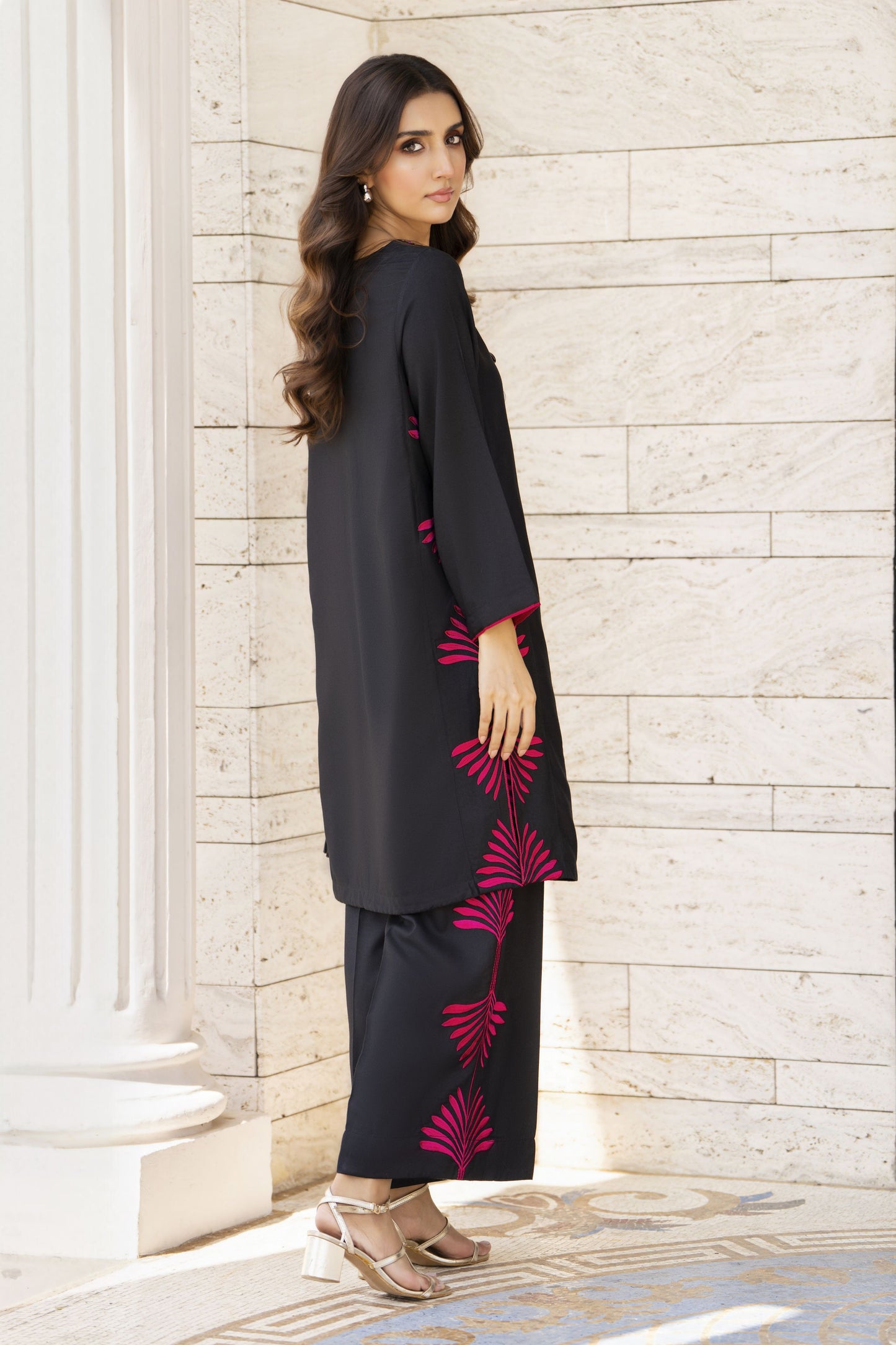 Zaiwa Winterlite 2Piece Dhanak Embroidered Handwork Suit ZWL2