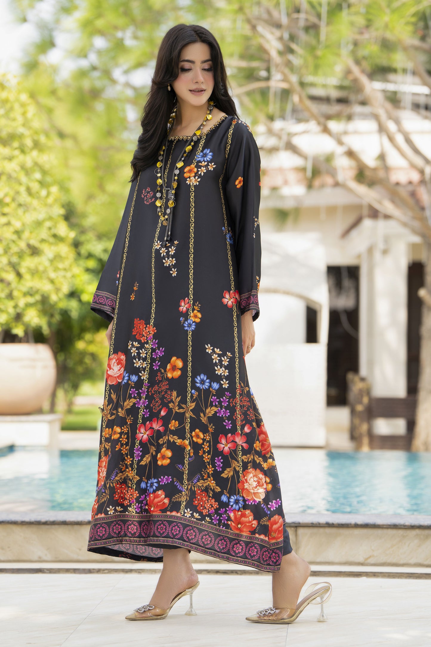 Aleezay 2pc Hand-Embellished Floral Charmeuse Silk Kaftan – AKF2