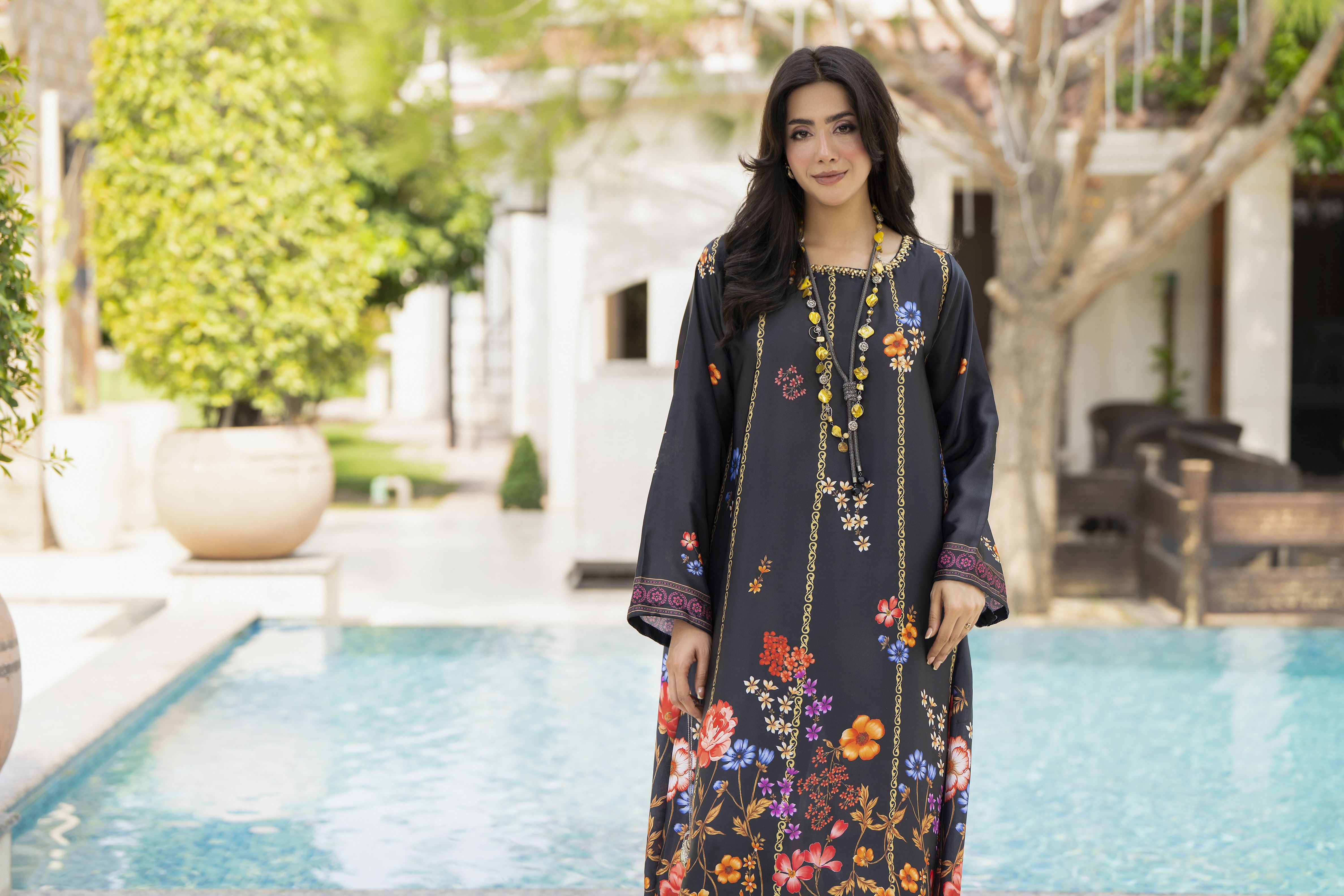 Aleezay 2pc Hand-Embellished Floral Charmeuse Silk Kaftan – AKF2