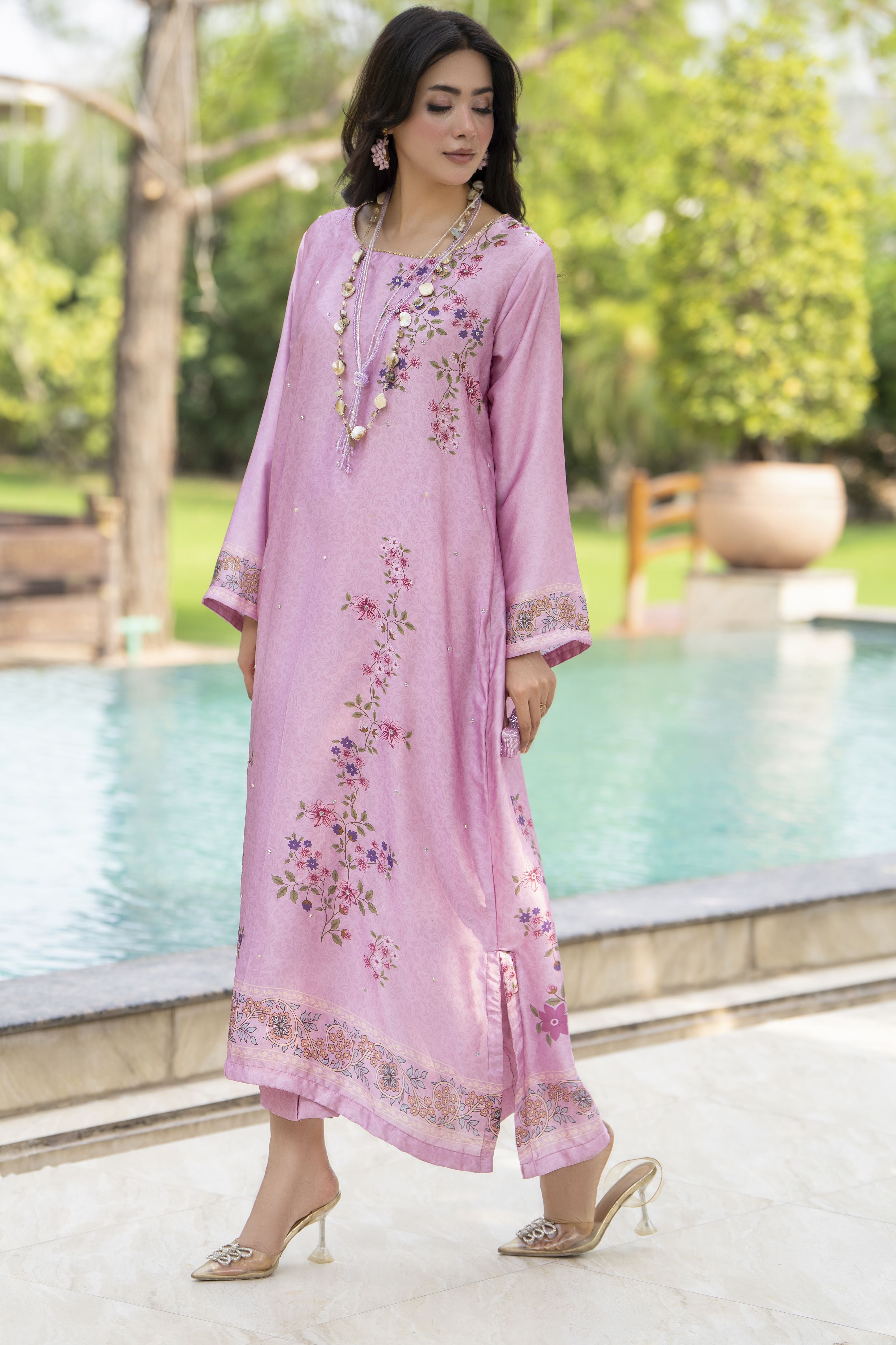 Aleezay 2pc Hand-Embellished Pink Floral Silk Kaftan – AKF8