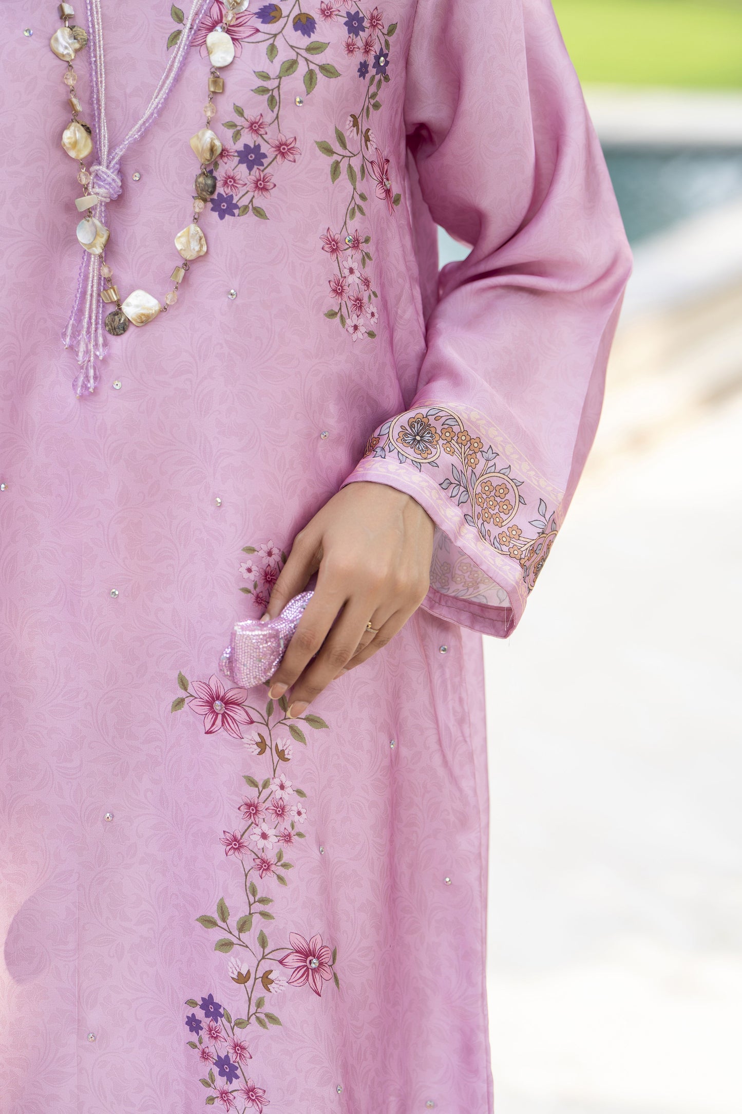Aleezay 2pc Hand-Embellished Pink Floral Silk Kaftan – AKF8
