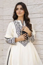 Zaiwa Winterlite 3Pc Khaddar Embroidered Suit ZWL3