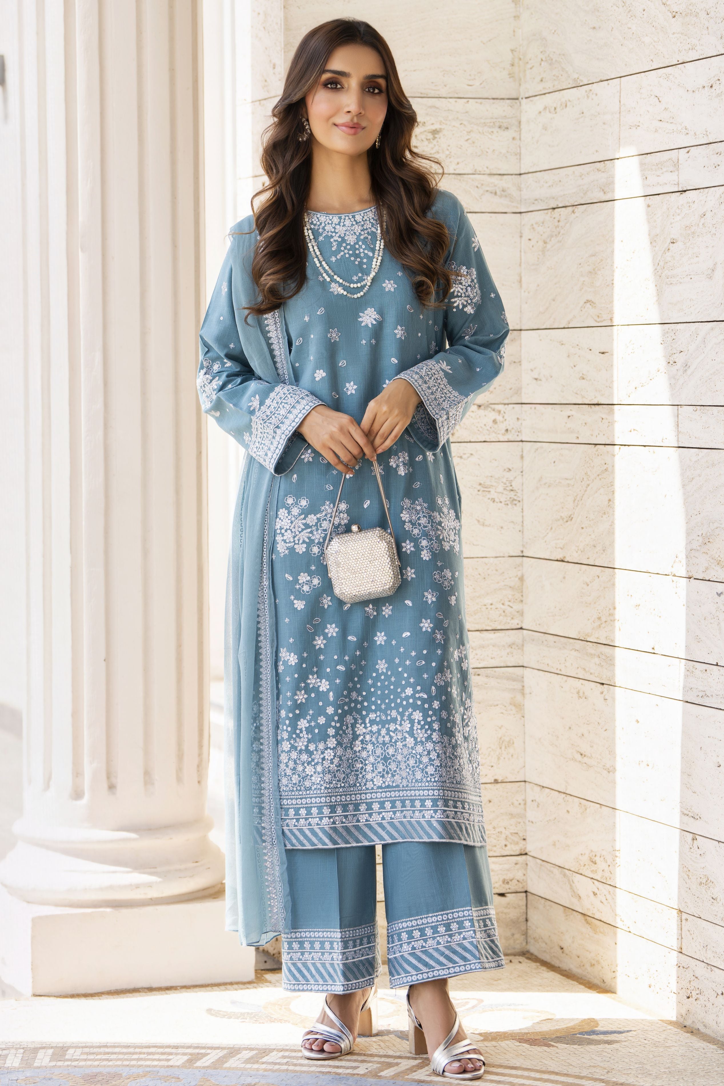 Zaiwa Winterlite 3Pc Khaddar Embroidered Casual Women Suit ZWL10