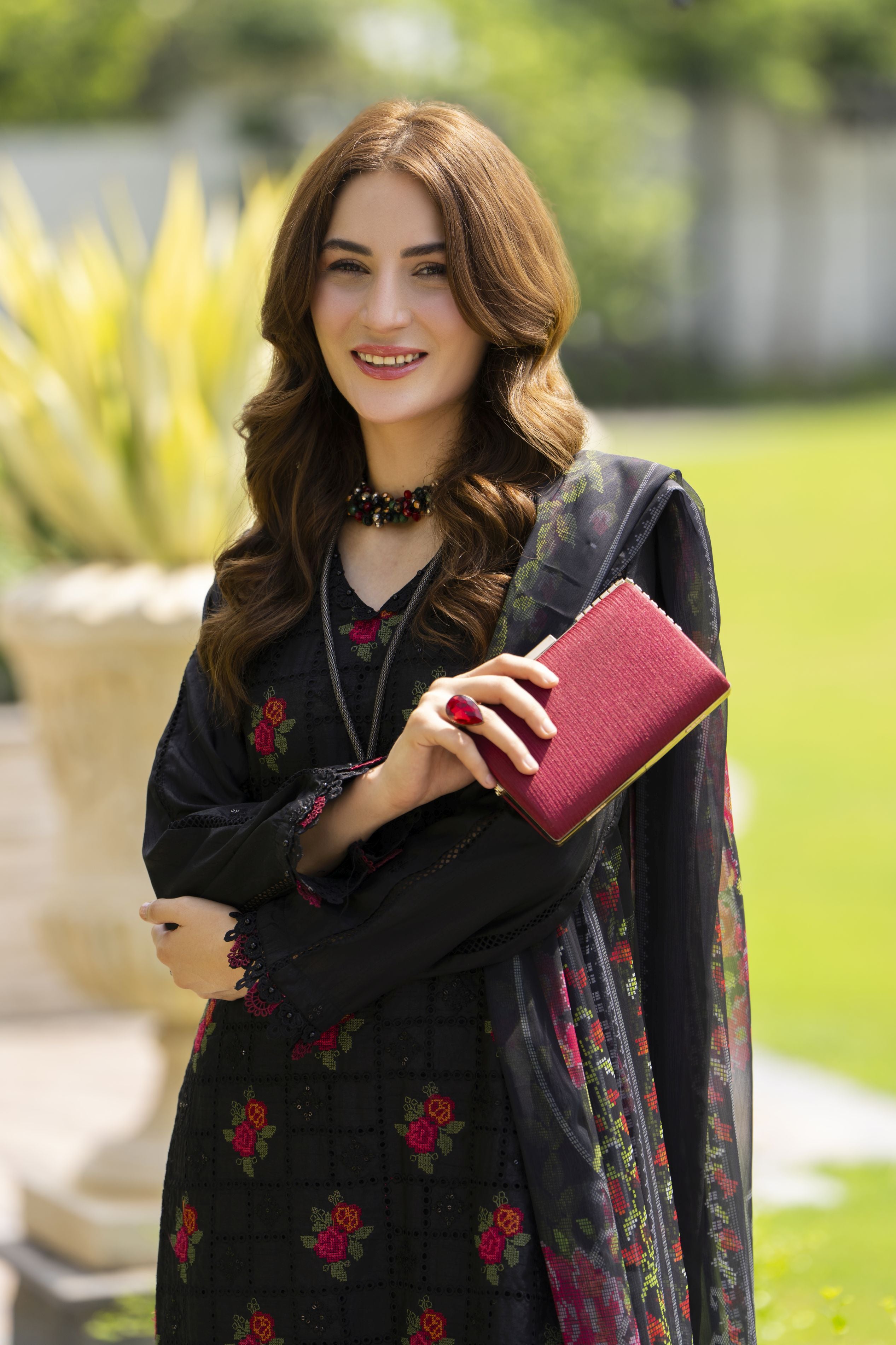 Modern Muse by Arwah – 3pc Printed & Chikankari Embroidered Grip Suit MMB6