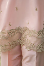 Gul Warun 3pc TEmbroidered Cotton Suit with Chiffon Scalloped Dupatta – AMG7