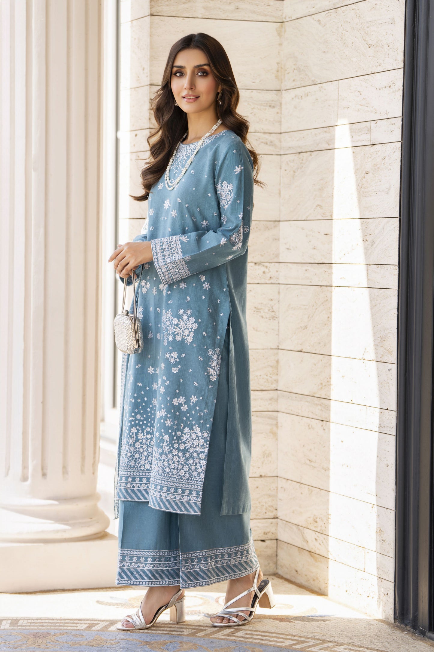 Zaiwa Winterlite 3Pc Khaddar Embroidered Casual Women Suit ZWL10
