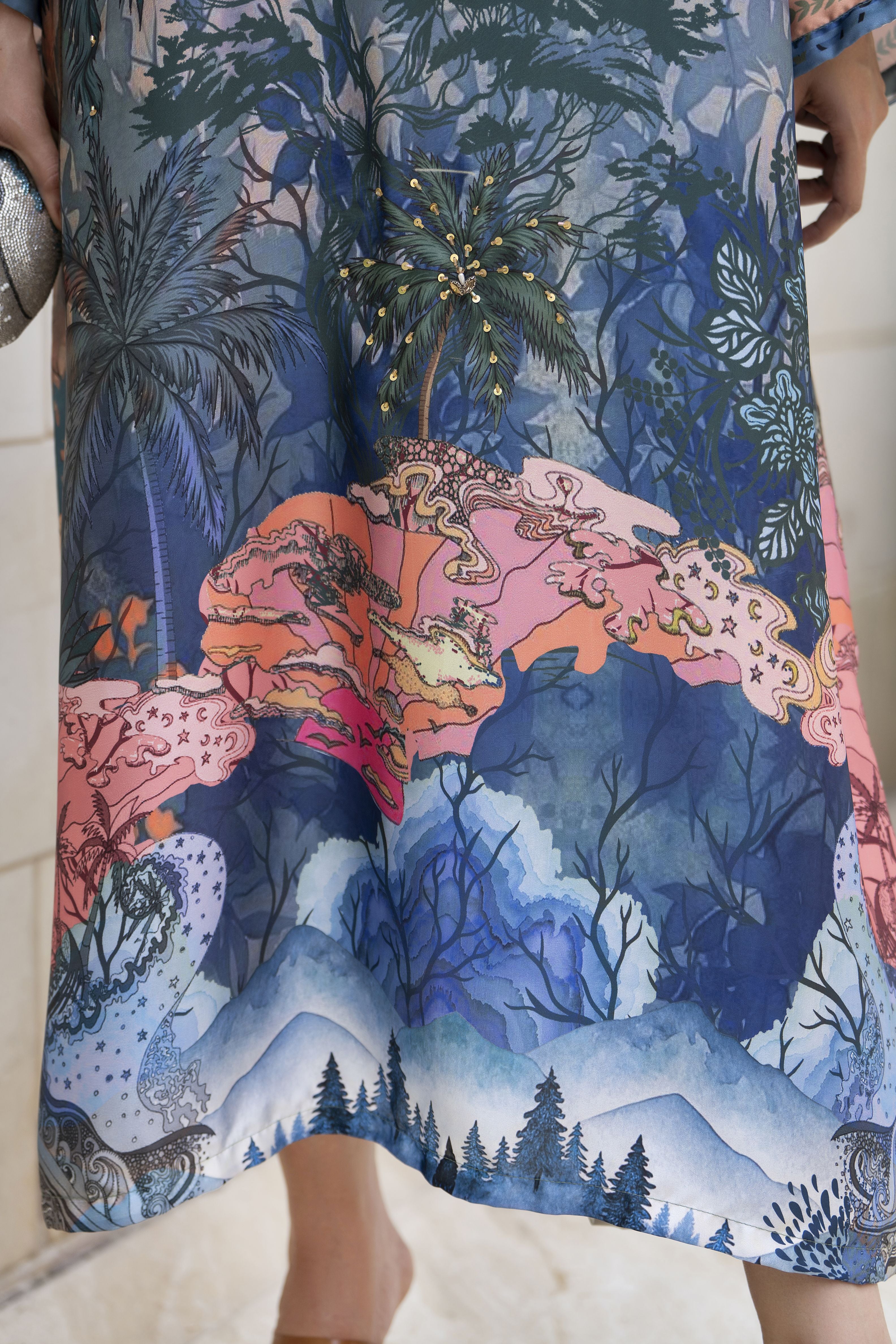 Aleezay 2pc Hand-Embellished Scenic Print Silk Kaftan – AKF9