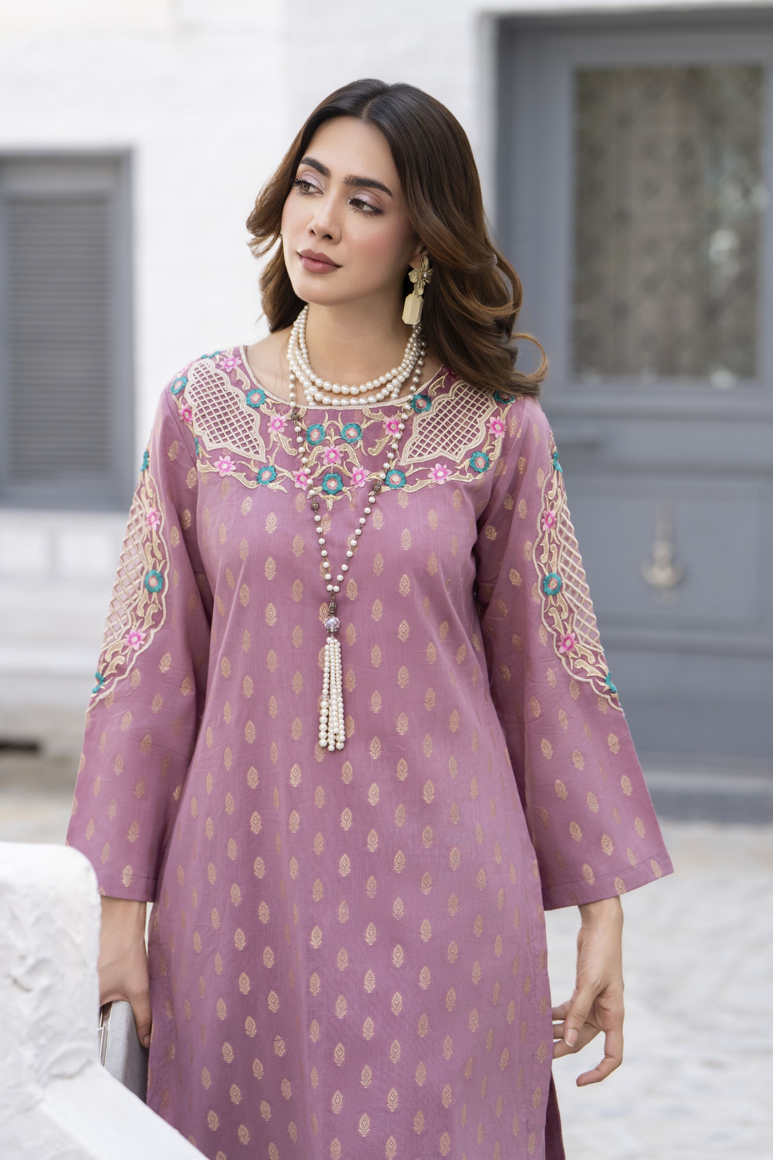 2pc  Mauve Embroidered Jacquard Lawn Farshi Shalwar Suit by Zaiwa – LTZ1