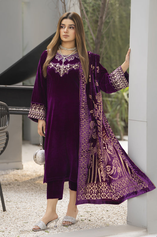 Zaina Plush – Nyra Velvet Ready to Wear 3pc Suit