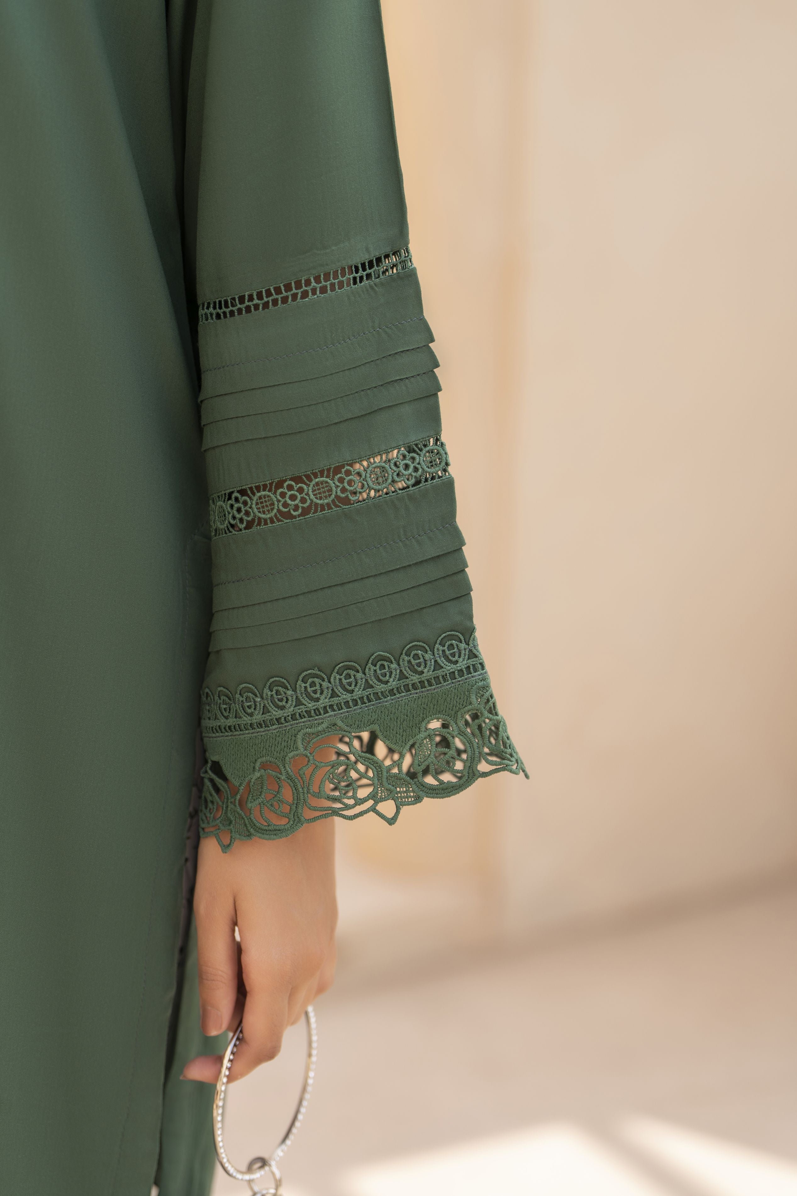 Green Solid and Printed Linen 2pc Ready to Wear Dress by Gul Warun LDG5