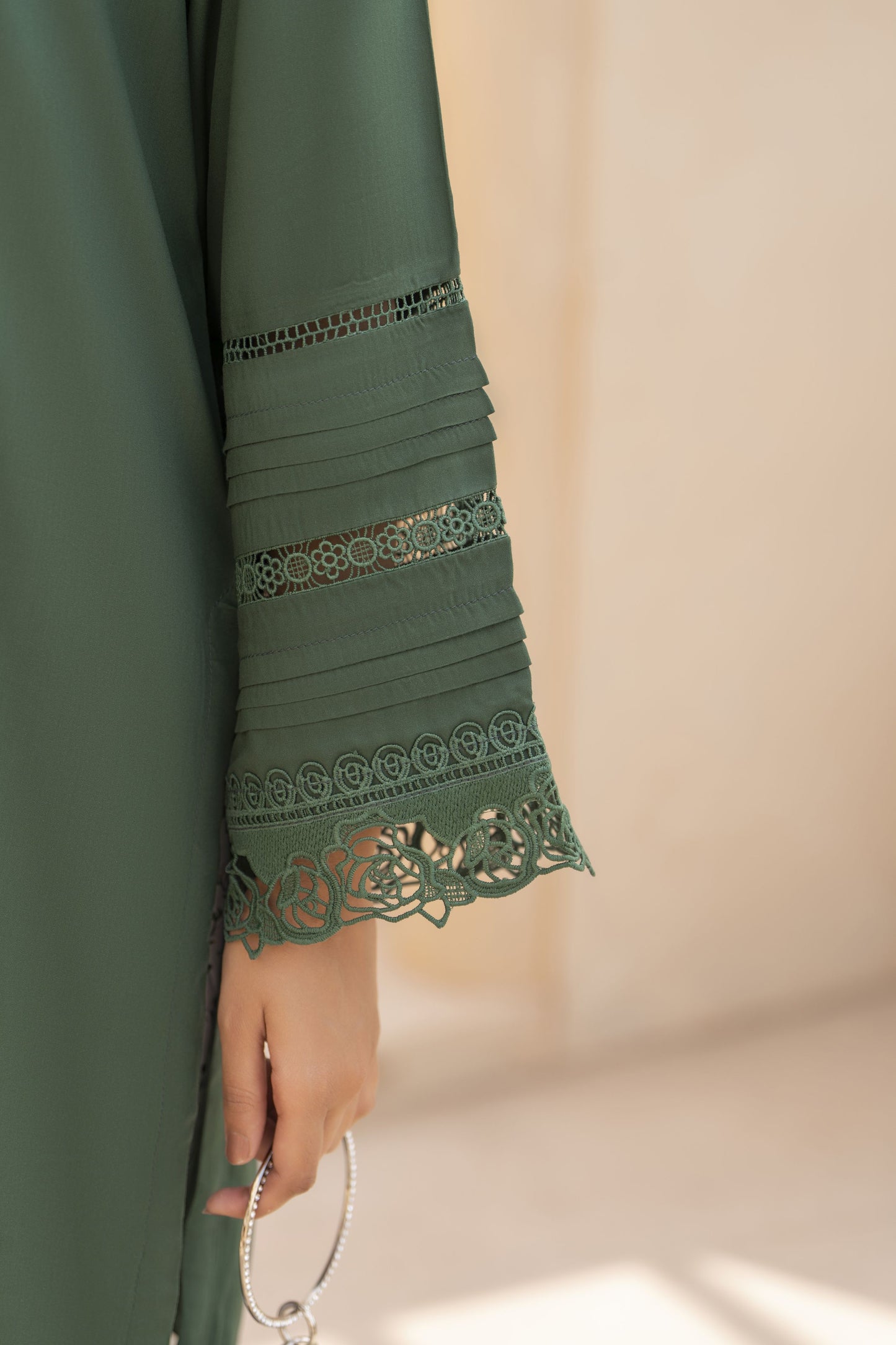 Green Solid and Printed Linen 2pc Ready to Wear Dress by Gul Warun LDG5