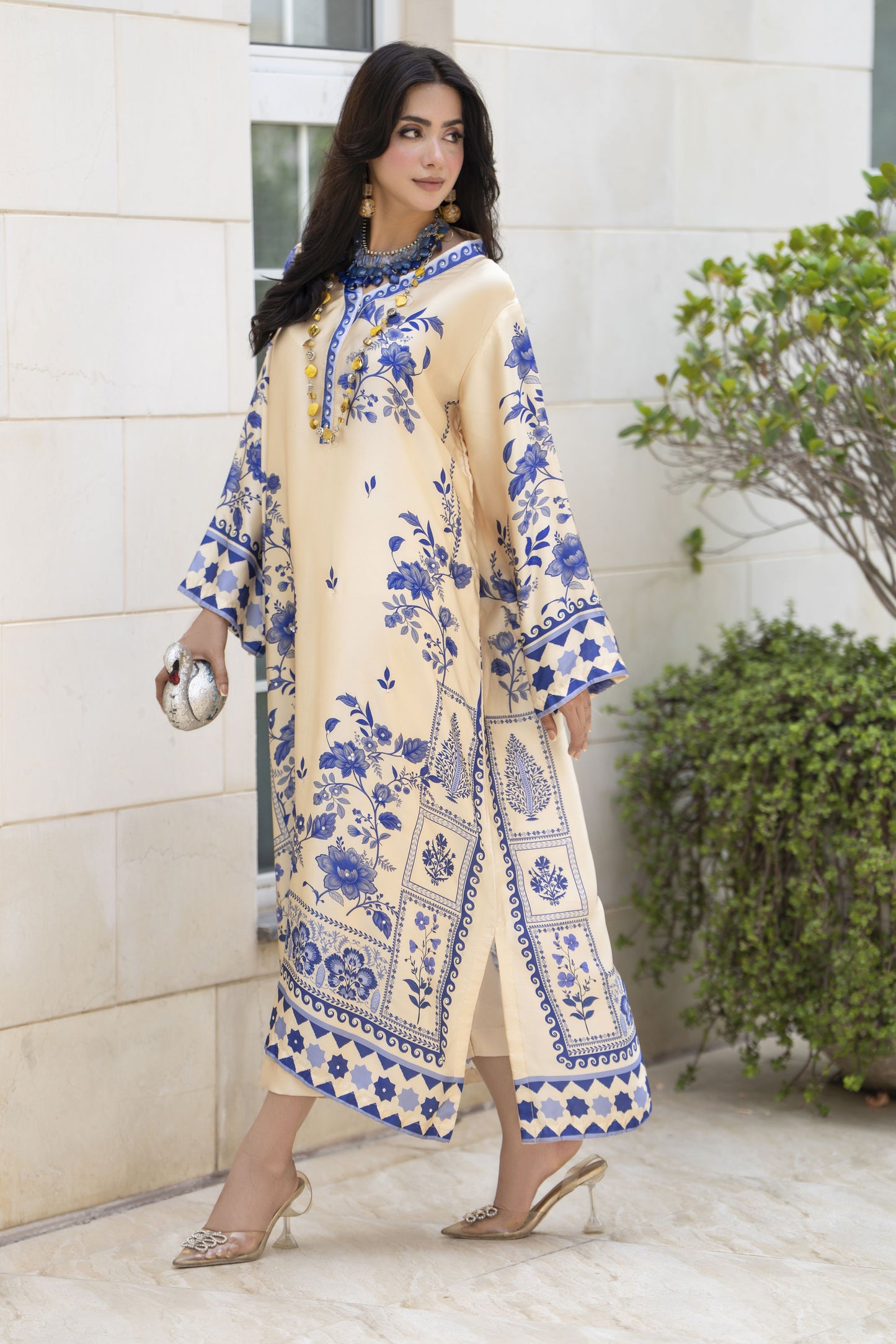 Aleezay 2pc Diamanté Charmeuse Silk Kaftan – AKF1