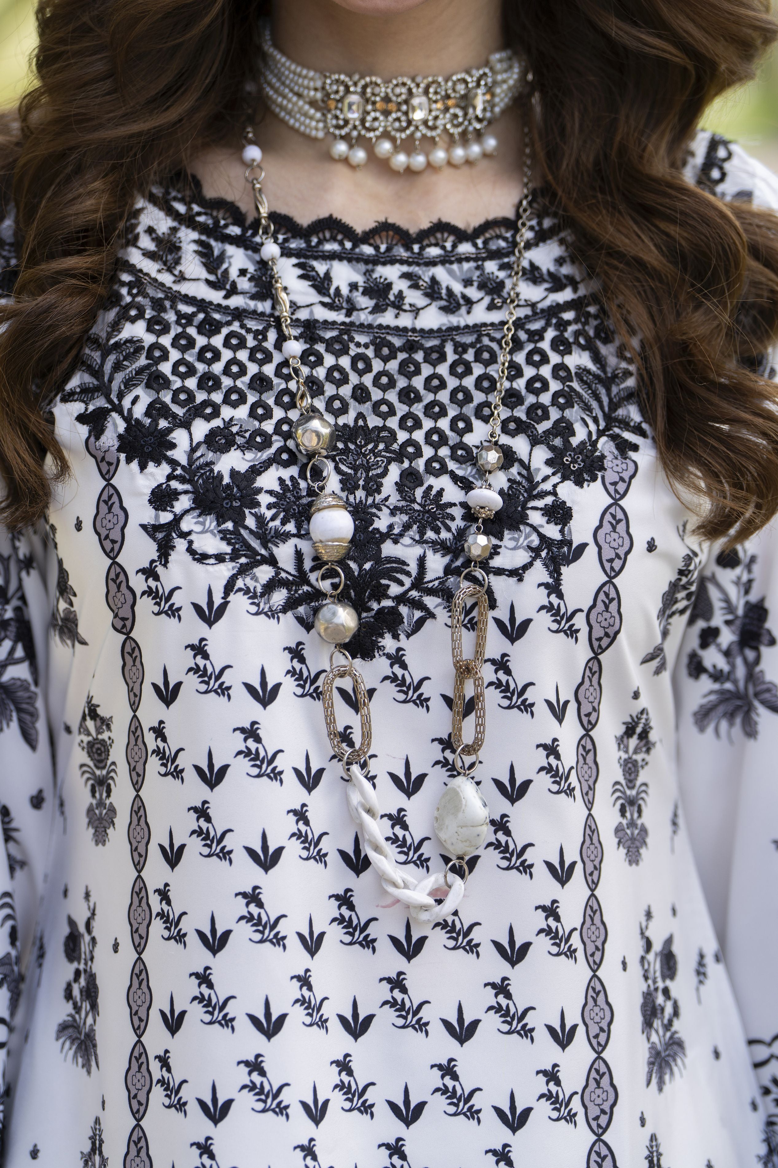 Modern Muse by Arwah – 3pc Printed & Embroidered Grip Suit MMB3