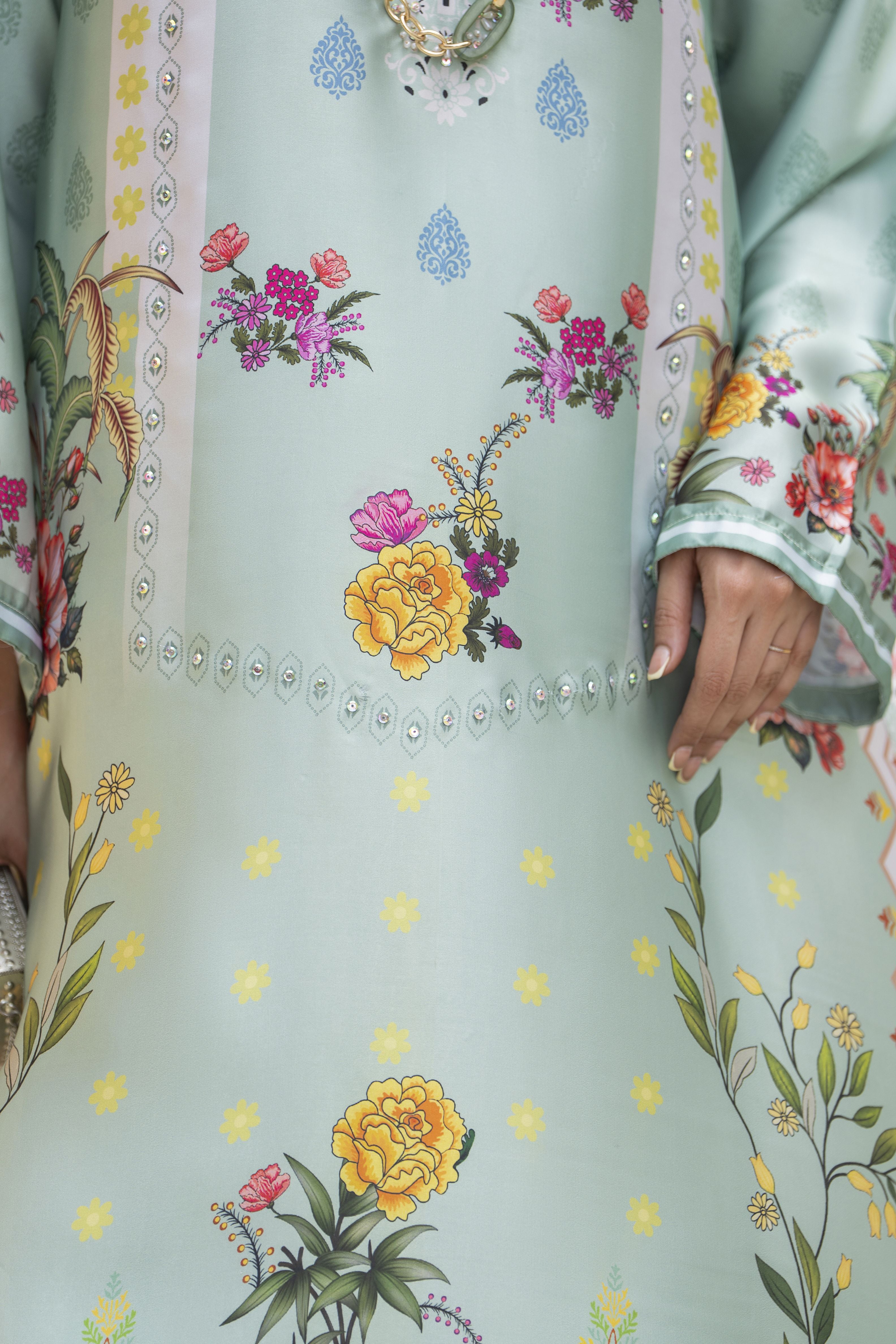 Aleezay 2pc Hand-Embellished Mint Floral Silk Kaftan – AKF6