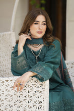Gul Warun 3pc Embroidered Cotton Suit with Printed Chiffon Dupatta – AMG9