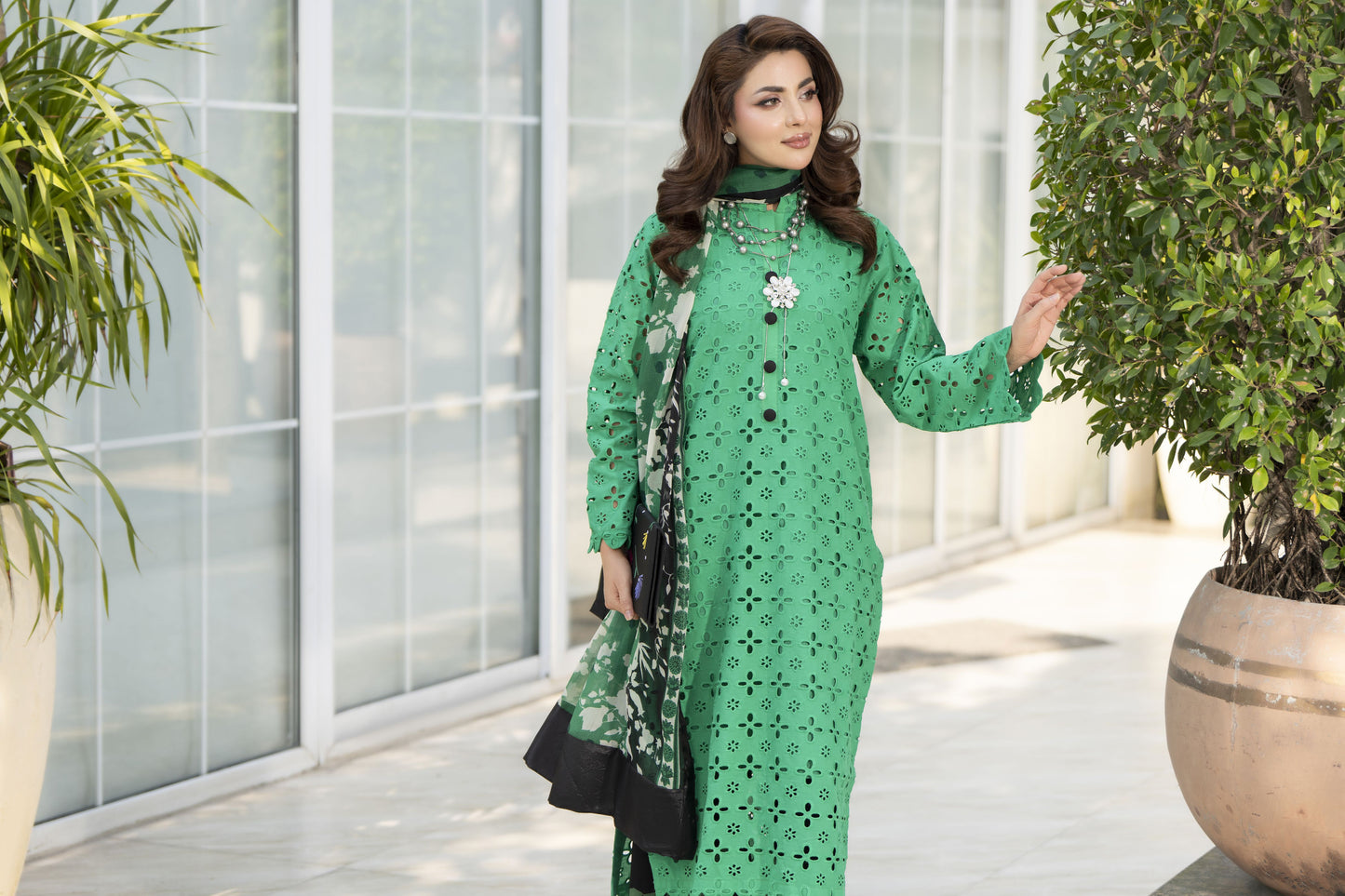 Zaina Bliss 3pc Chikankari Long Shirt With Printed Trousers Bliss11