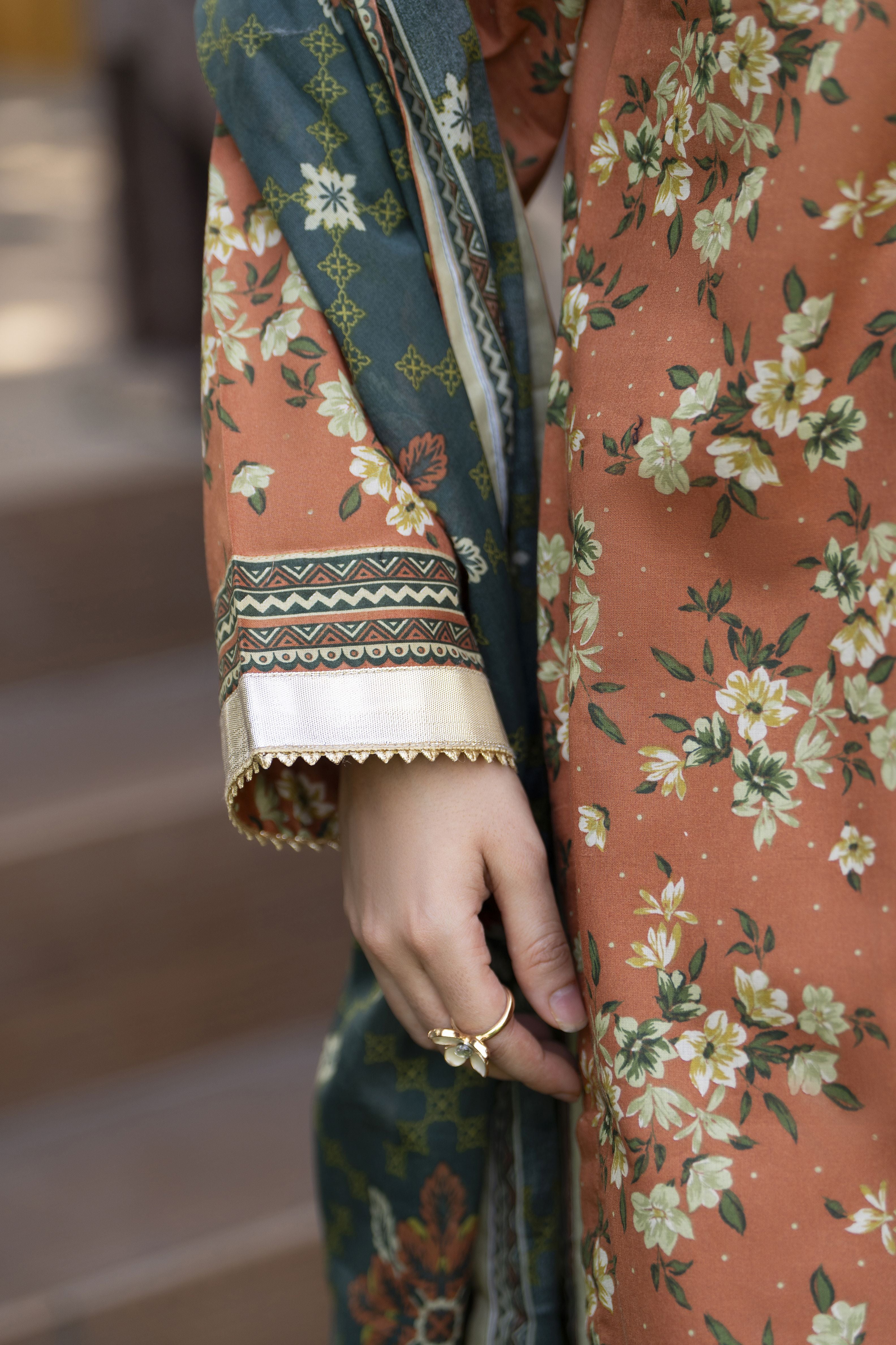 Zaina Bliss 3pc Printed Lawn Long Shirt With Gota Work Bliss5