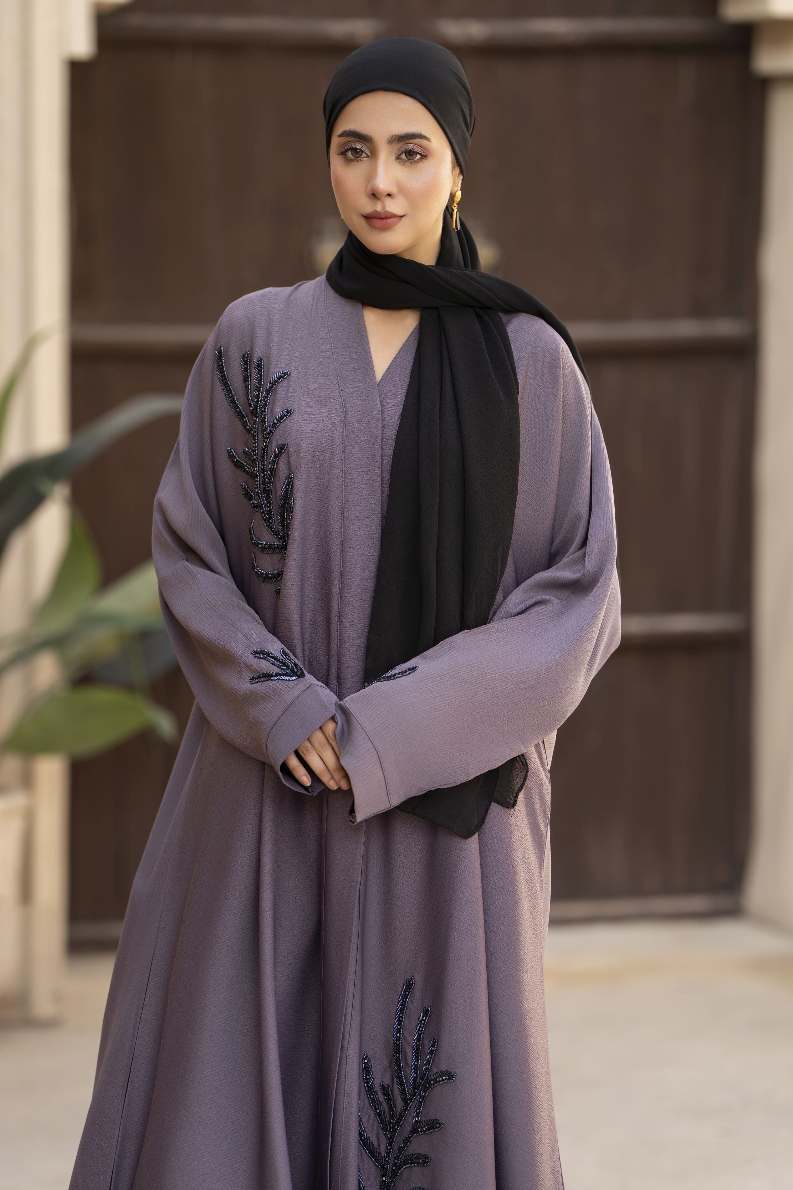Mauve Nida Abaya with Black Handwork Embellishment – Zaina Luxe Drapes Collection ZLD6
