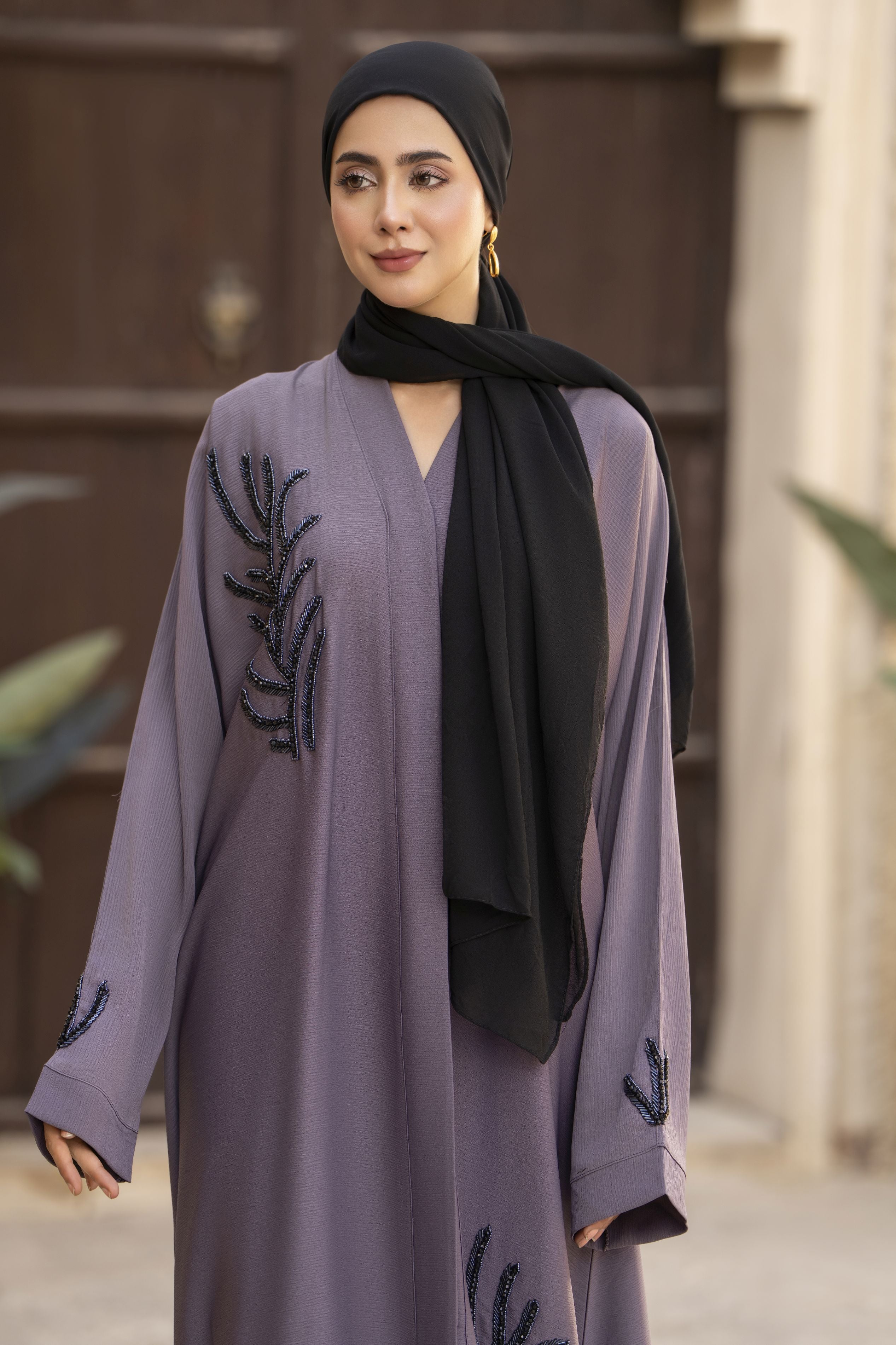 Mauve Nida Abaya with Black Handwork Embellishment – Zaina Luxe Drapes Collection ZLD6