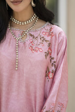 Aleezay 2pc Hand-Embellished Floral Print Silk Kaftan – AKF10