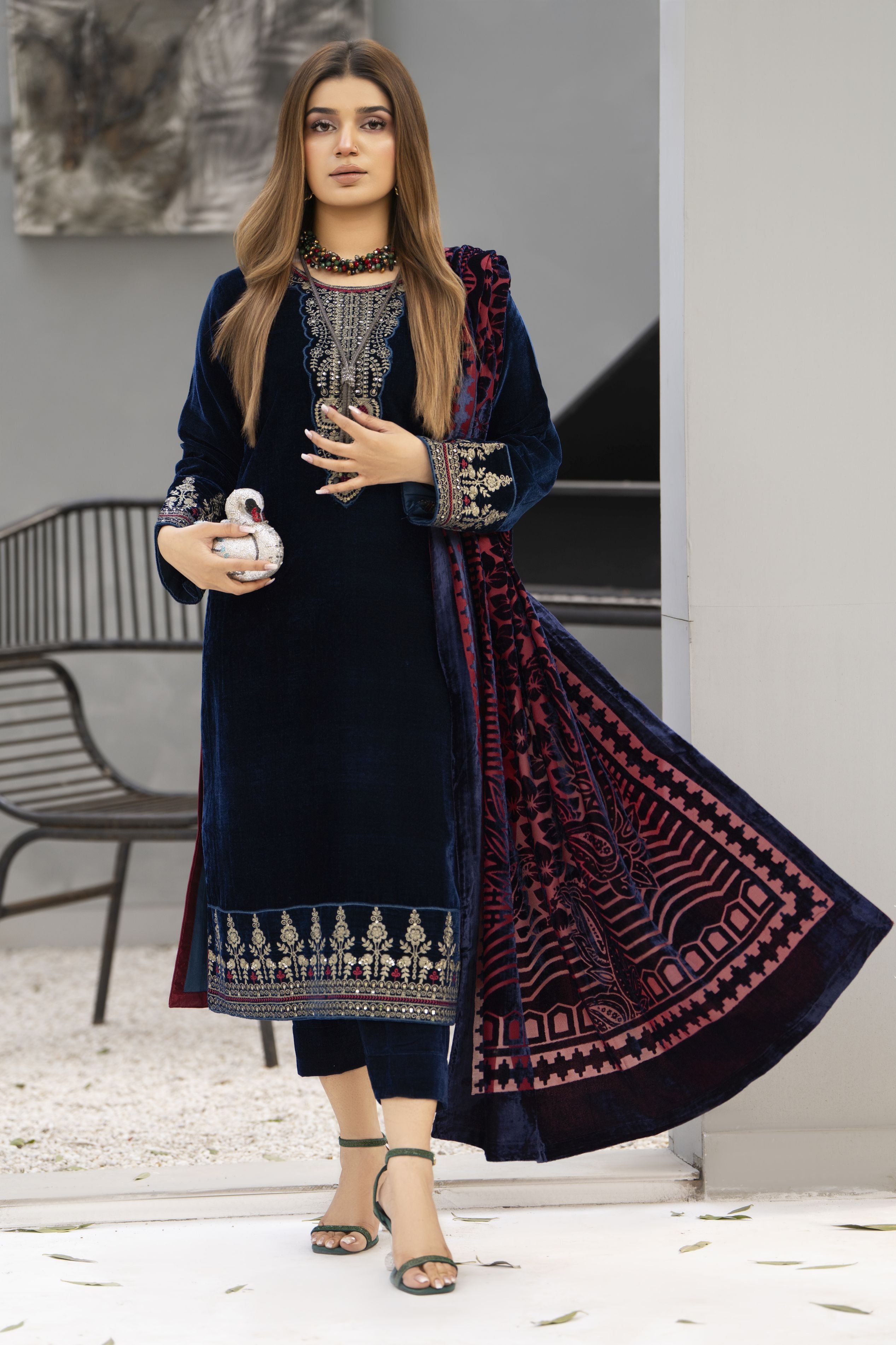 Zaina Plush – Noira Velvet Ready to Wear 3pc Suit