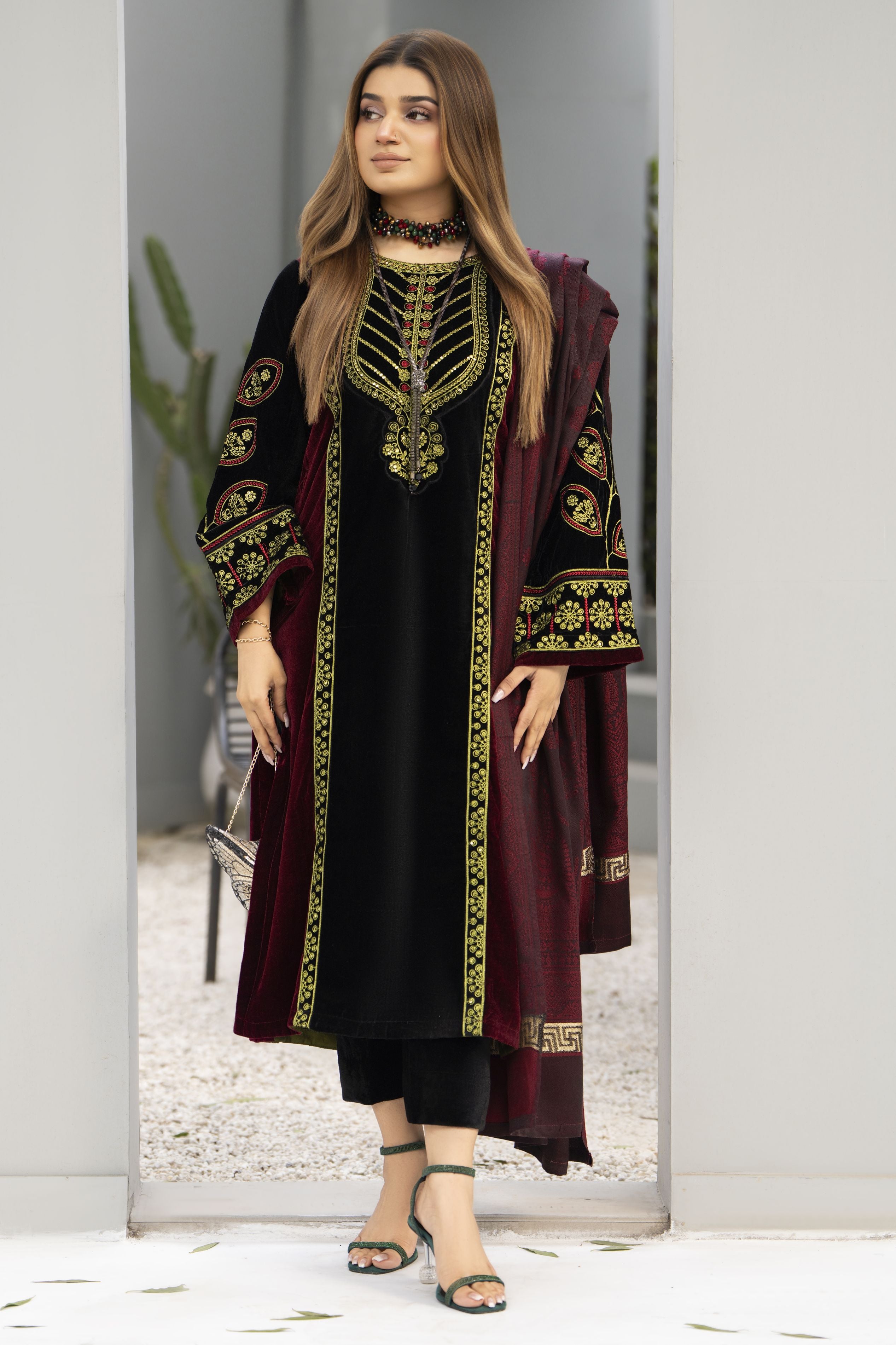 Zaina Plush – Ziva Dual-Tone Velvet Ready to Wear 3pc Suit