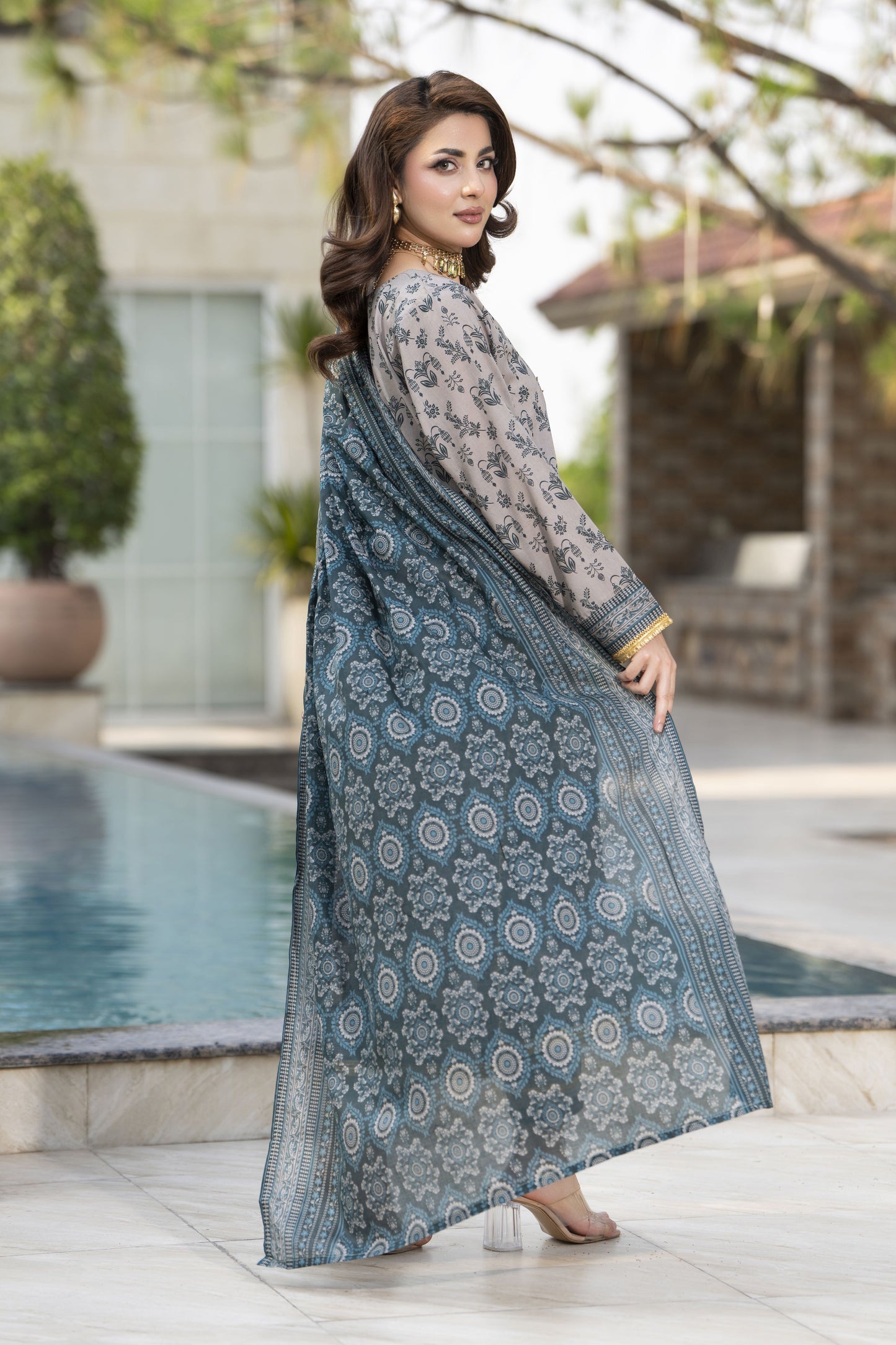 Zaina Bliss 3pc Printed Lawn Suit With Gota Work Bliss10