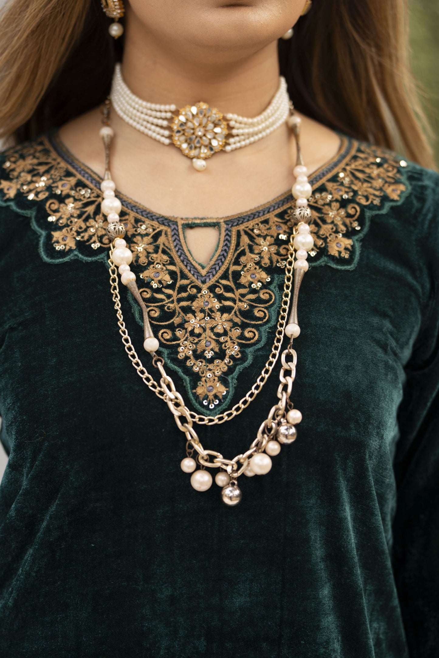 Zaina Plush – Aira Velvet Ready to Wear 3pc Suit