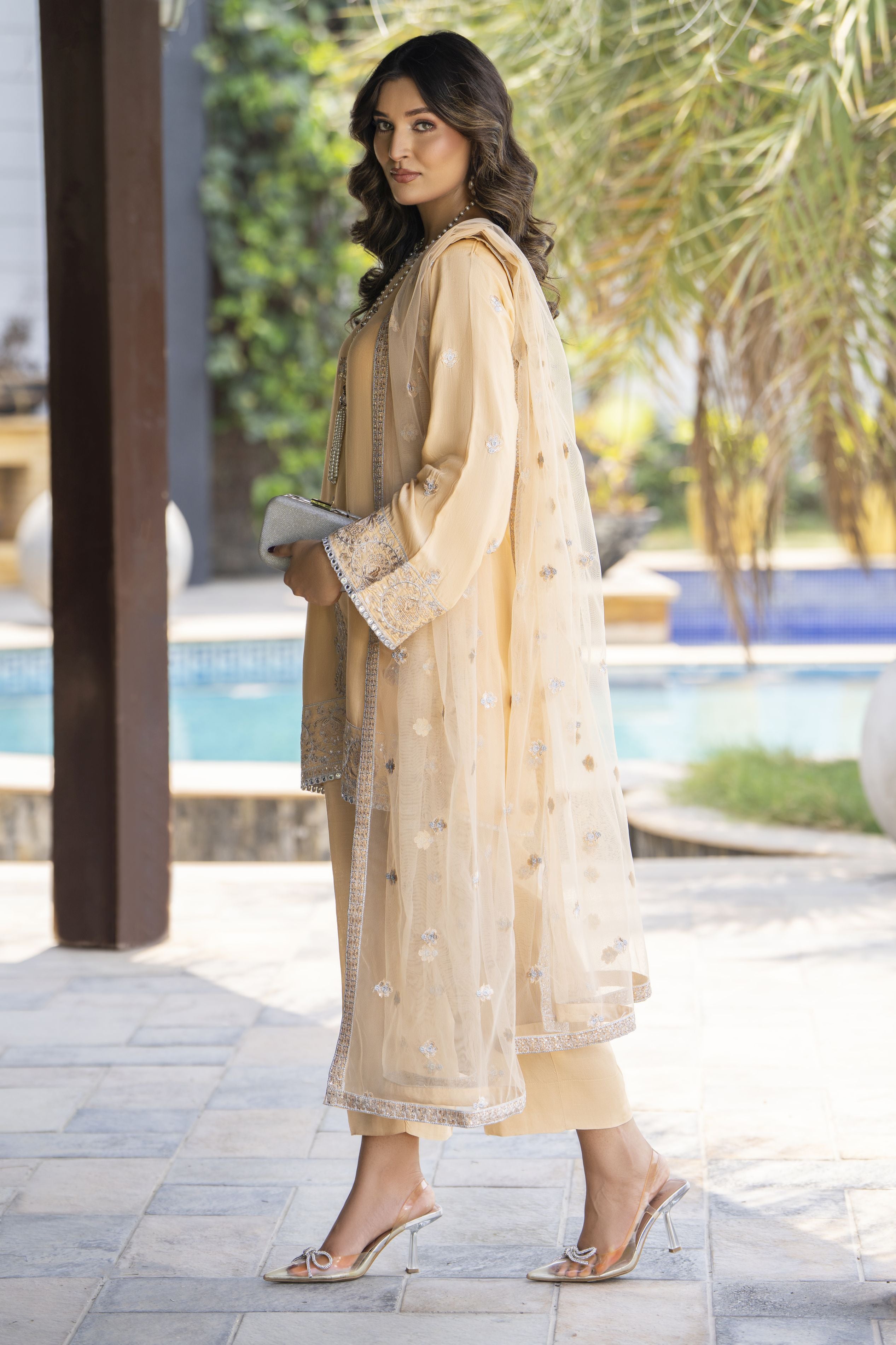 Champagne Gold Embroidered 3pc Raw Silk Suit – Roshni2 by Gul Warun