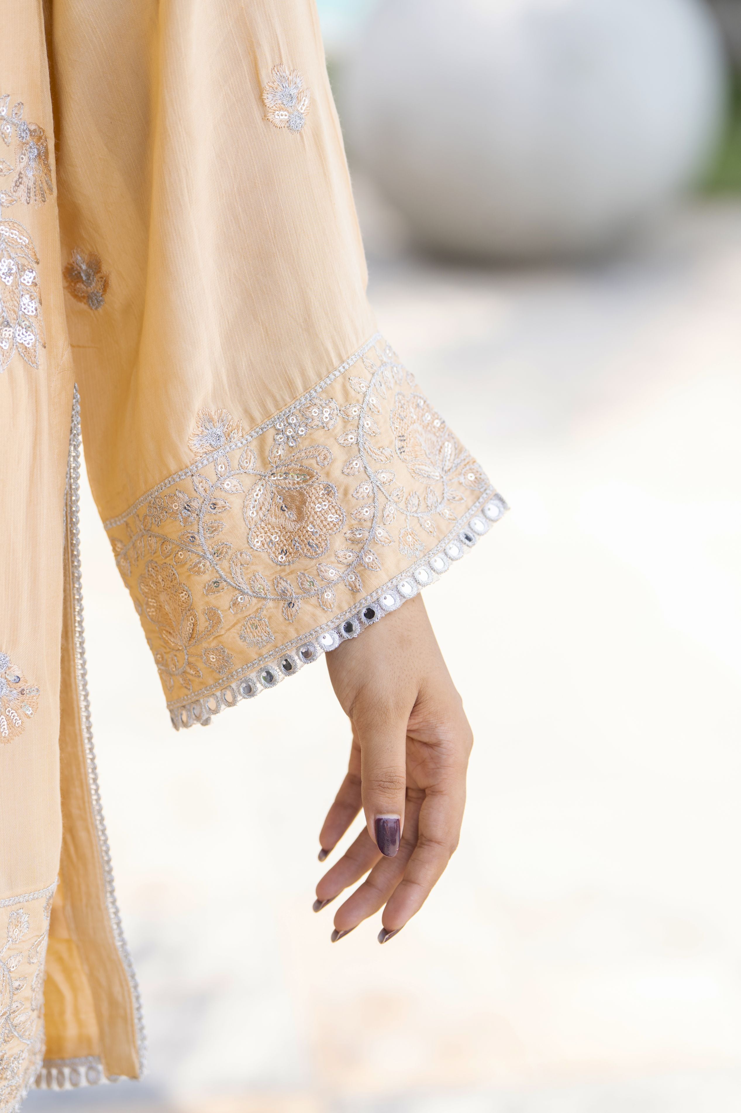 Champagne Gold Embroidered 3pc Raw Silk Suit – Roshni2 by Gul Warun
