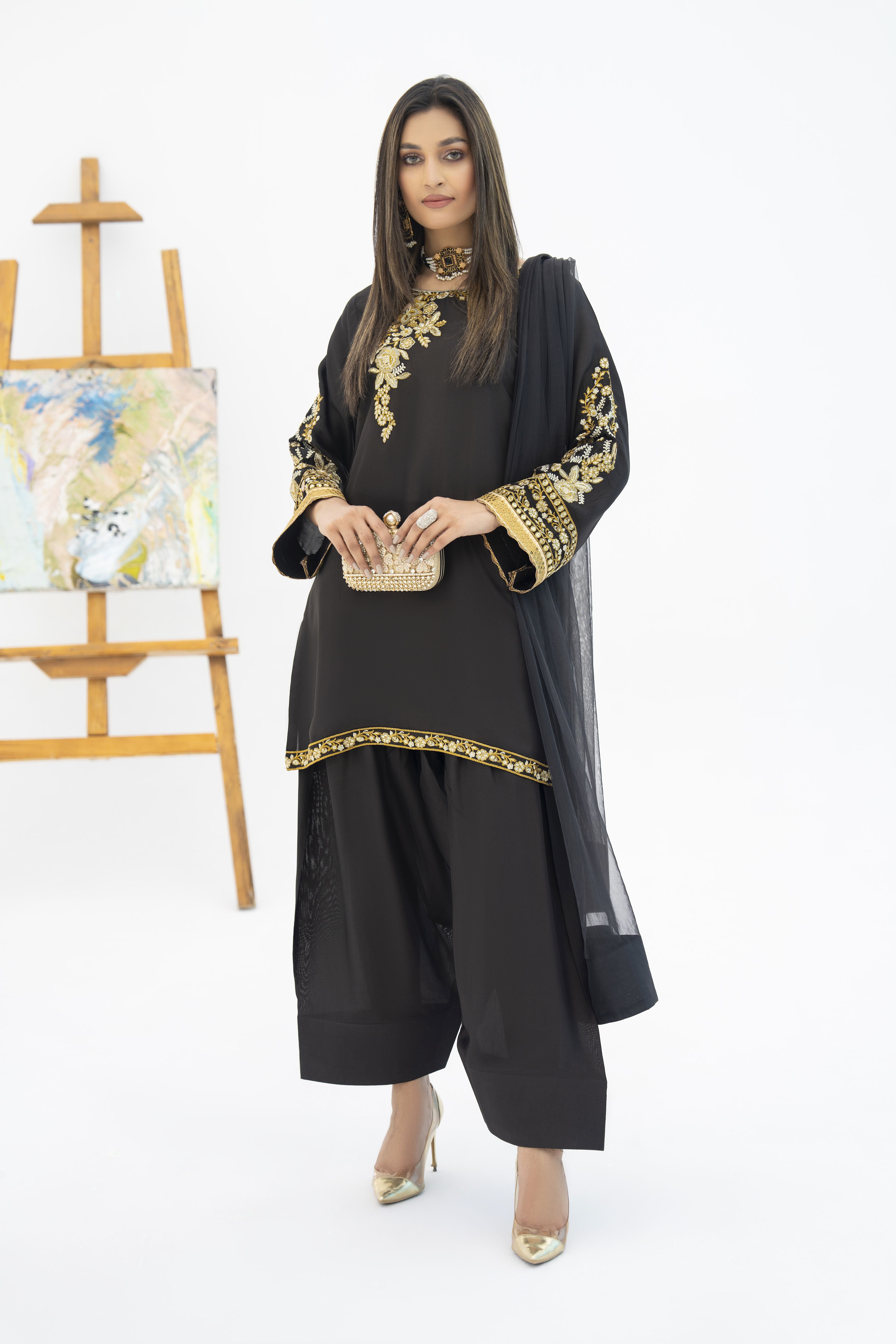 Aabpara’s Timeless Farshi Charm – FTA12