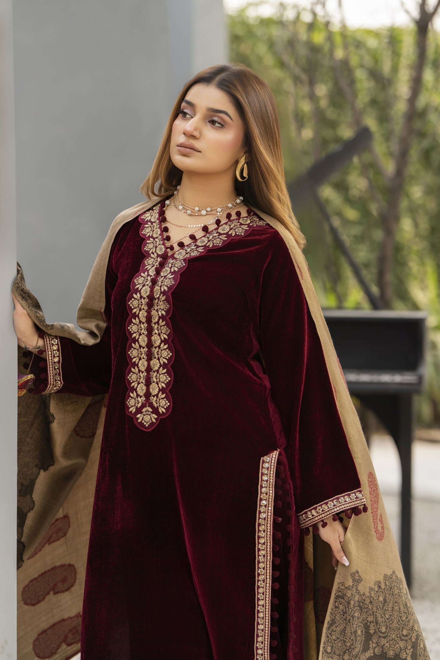 Zaina Plush – Raya Velvet Ready to Wear 3pc Suit