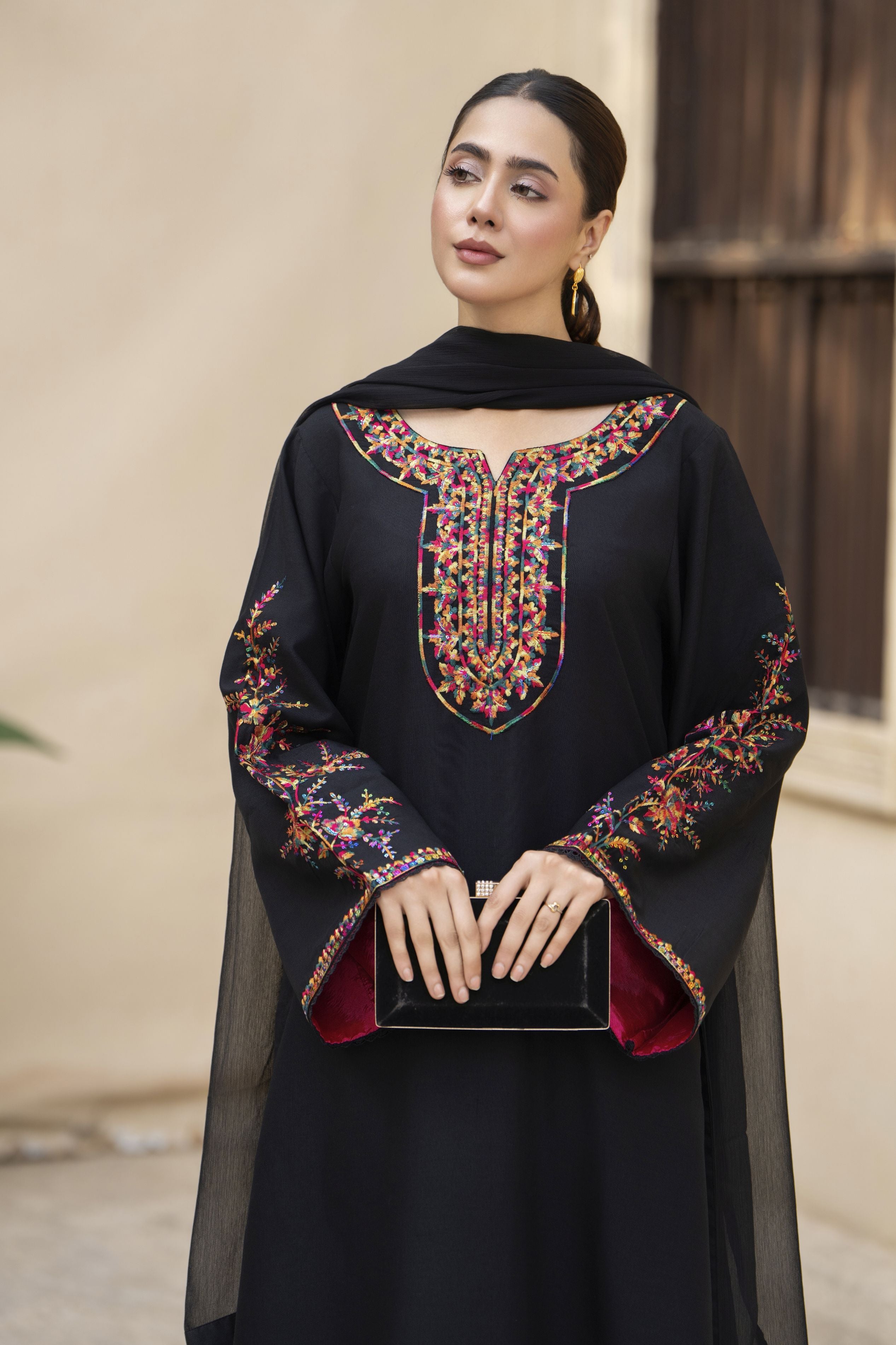 Elegant Black Embroidered 3pc Poly Linen Suit – GWPL01 by Gul Warun