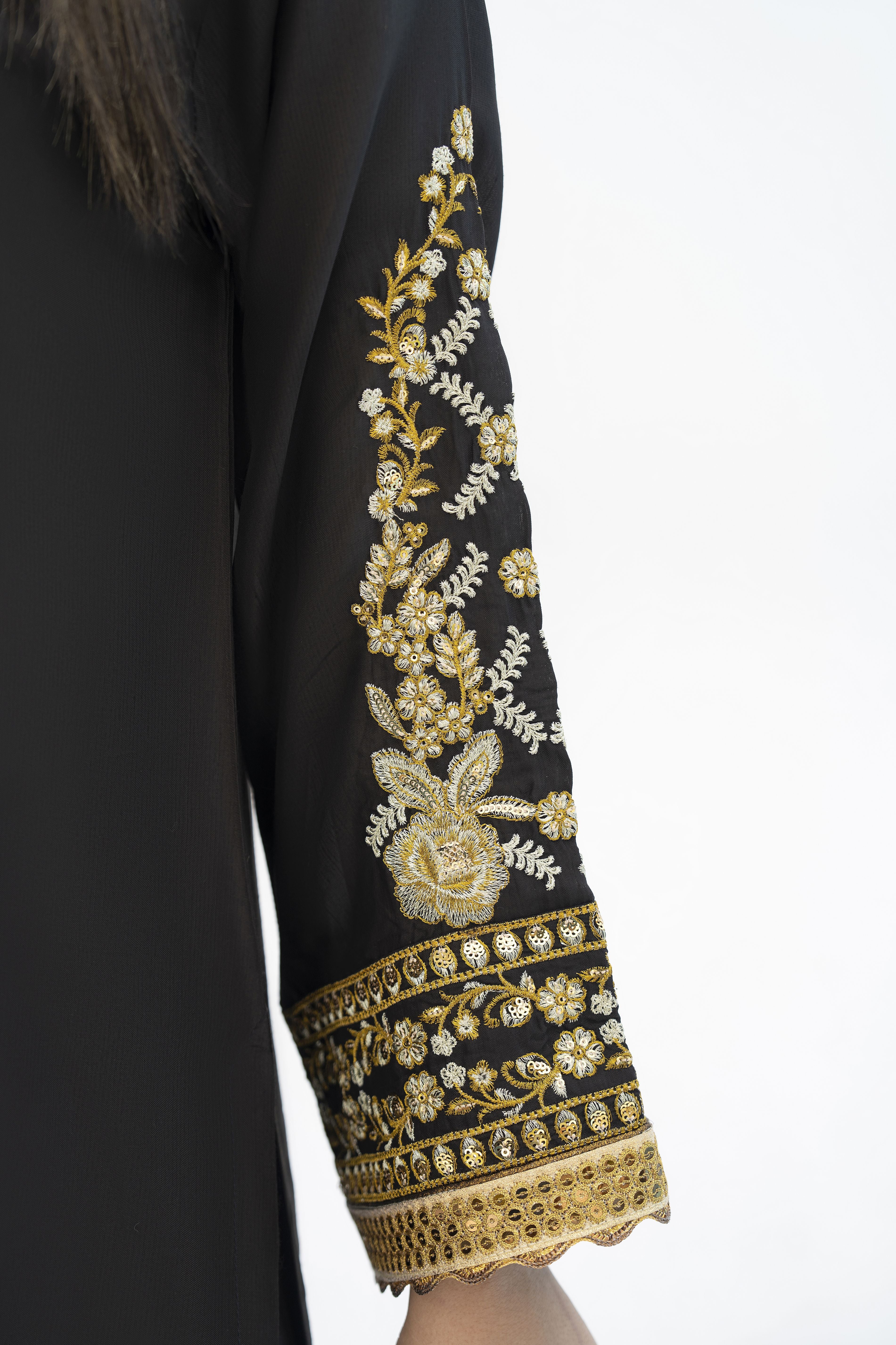 Aabpara’s Timeless Farshi Charm – FTA12