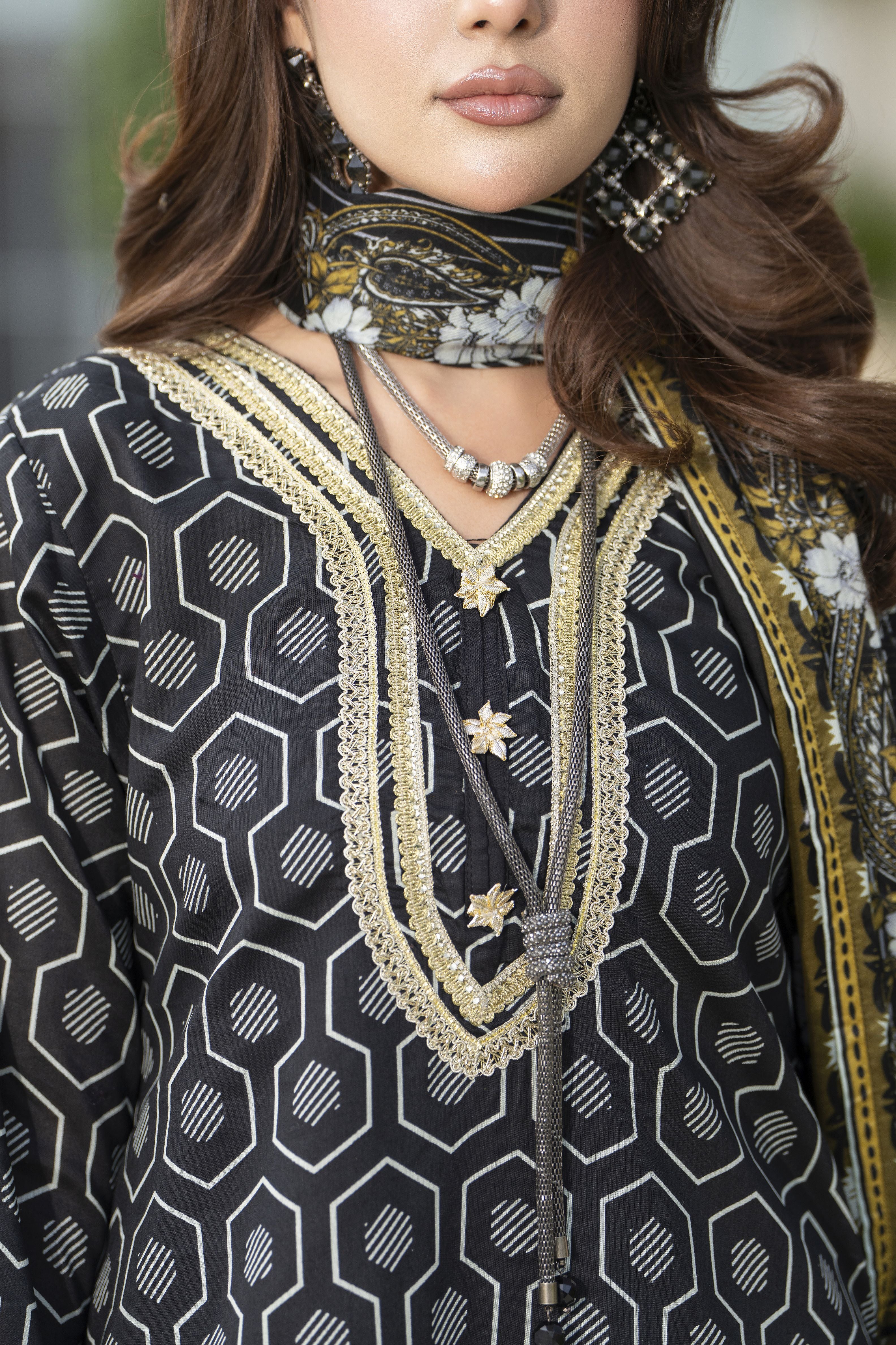 Zaina Bliss 3pc Printed Lawn Suit With Gota Work Bliss9