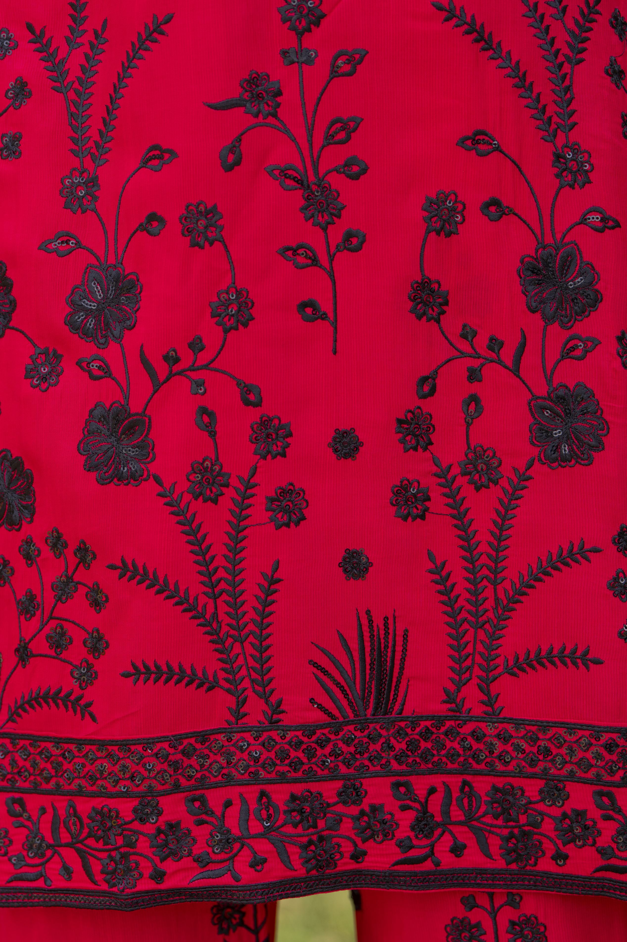 Deep Pink & Black Embroidered 3pc Raw Silk Suit – Roshni3 by Gul Warun