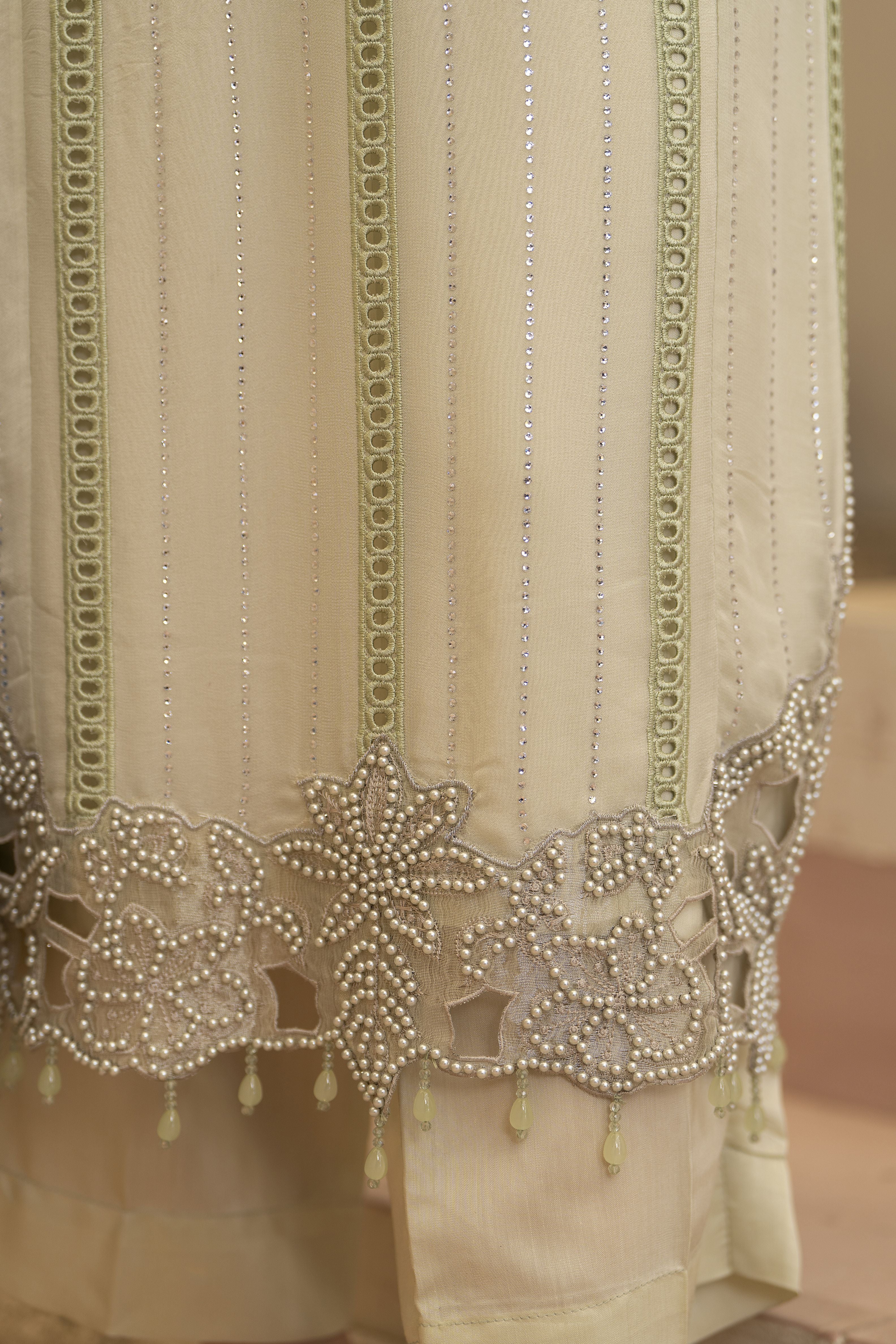Arwah Chandni 3pc Handworked Chiffon Suit CR1
