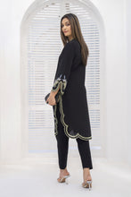 Raaya by Zaiwa Black Embroidered Khaddar 2-Piece Ready-to-Wear Womenwear