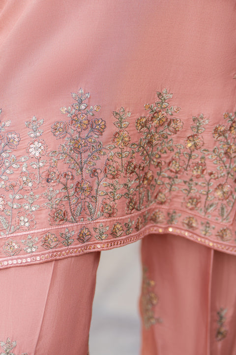 Peach Blush Embroidered 3pc Raw Silk Suit with Green Dupatta – Roshni5 by Gul Warun