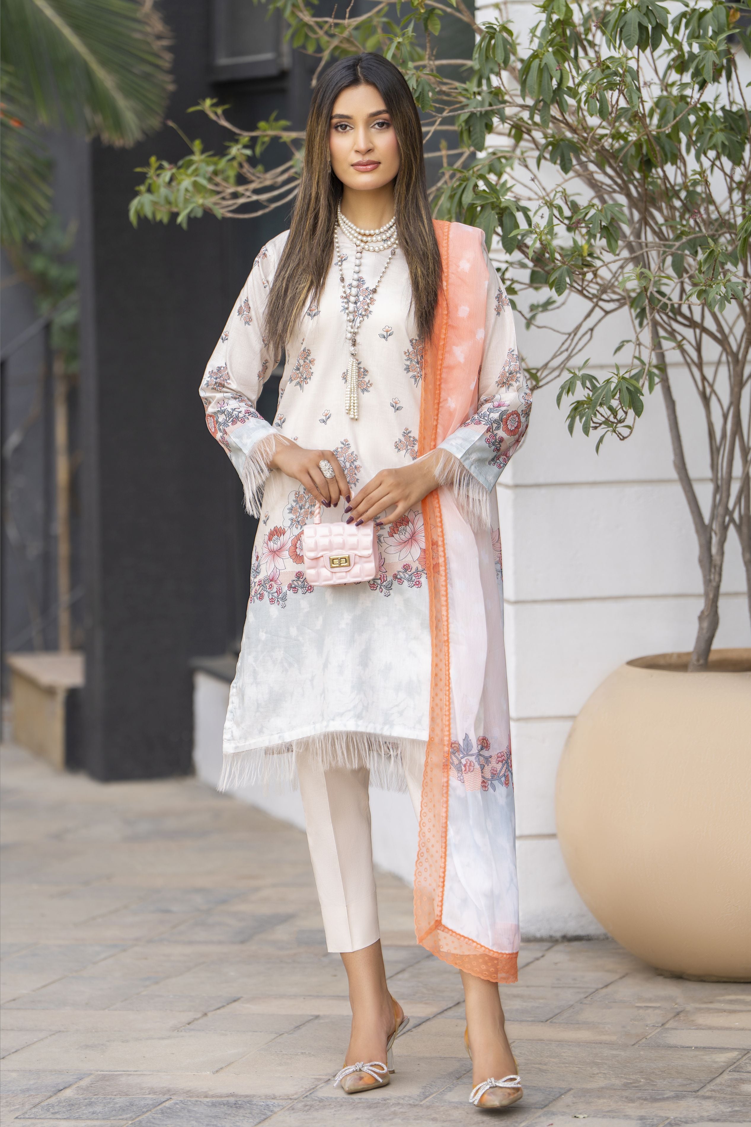 Peach & Cream 3pc Lawn Suit | Garmi Ka Jora by Dress Code GKJ3