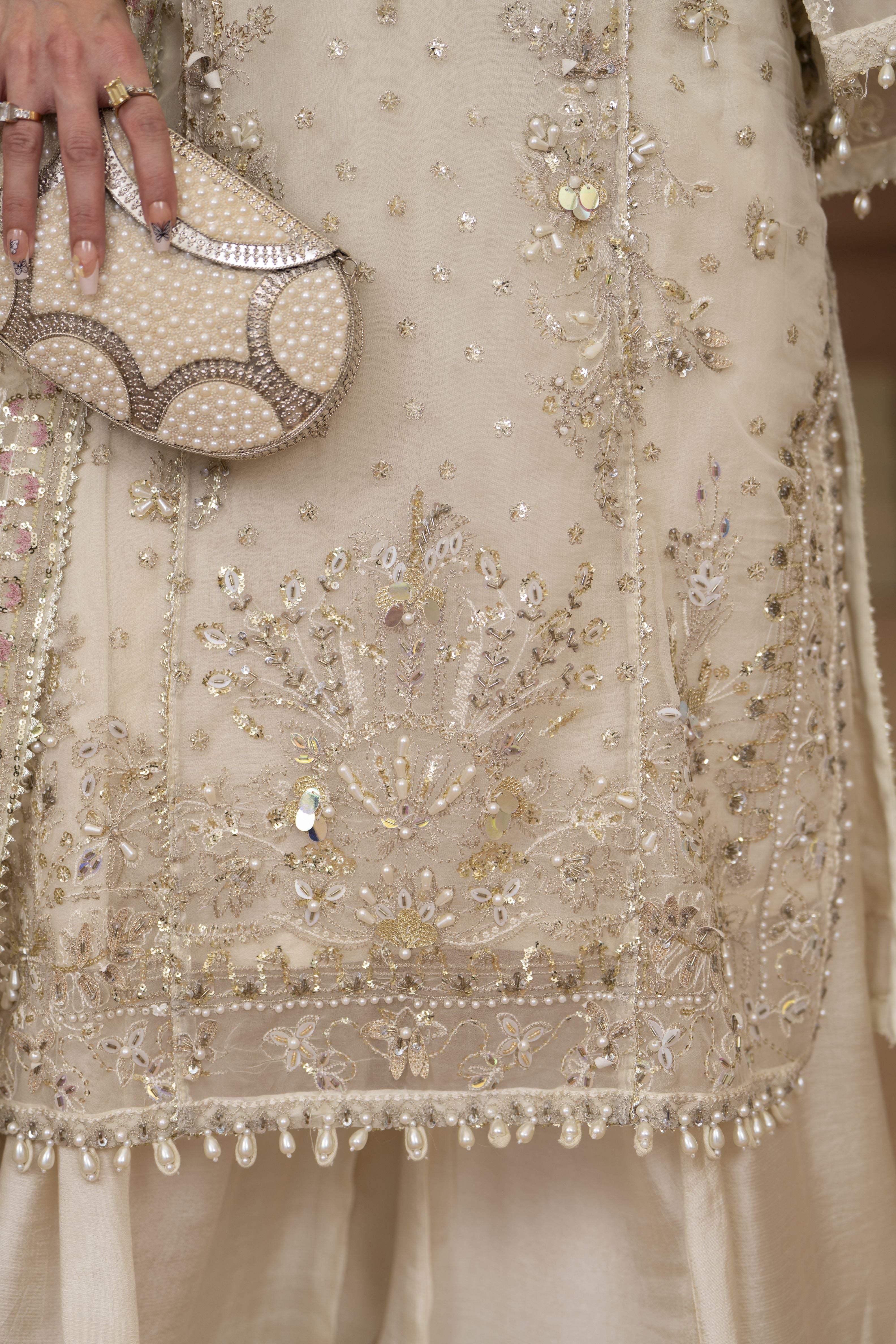 Arwah Chandni 3pc Ivory Organza Formal Suit CR4