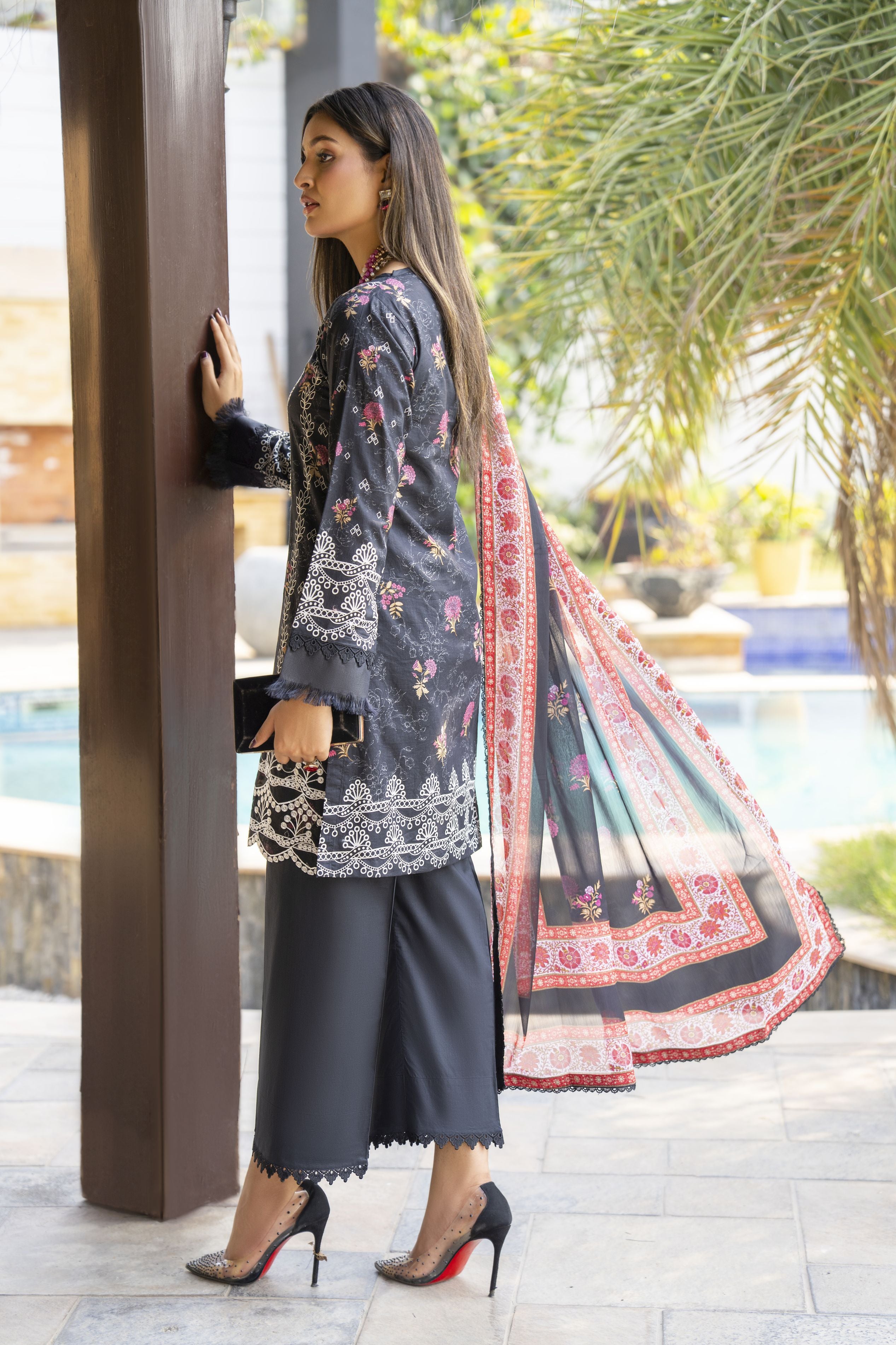 Black 3pc Embroidered Lawn Suit | Garmi Ka Jora by Dress Code GKJ7