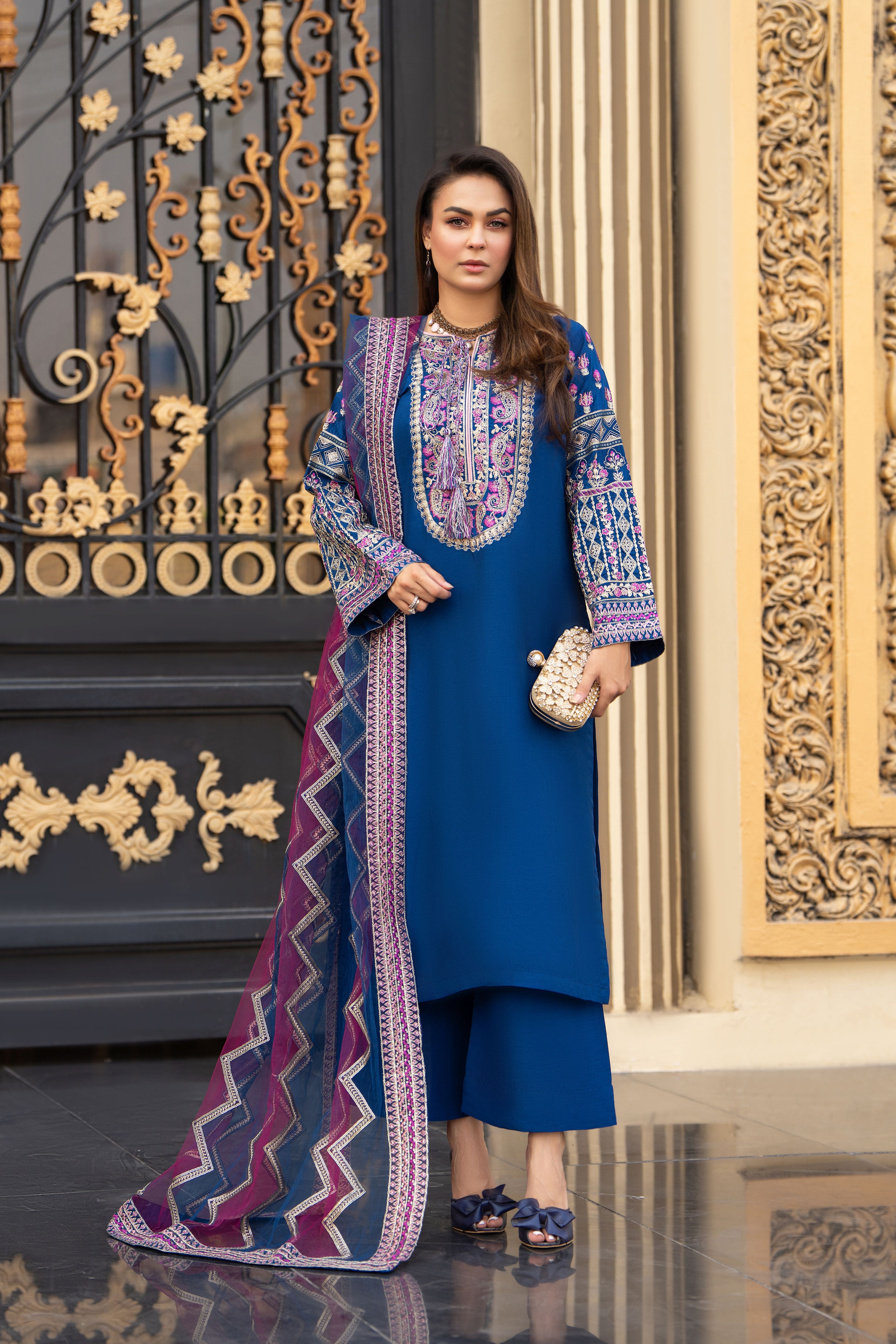 Raw Silk and Sparkle Ready to Wear Dress by Gul Warun RSS2