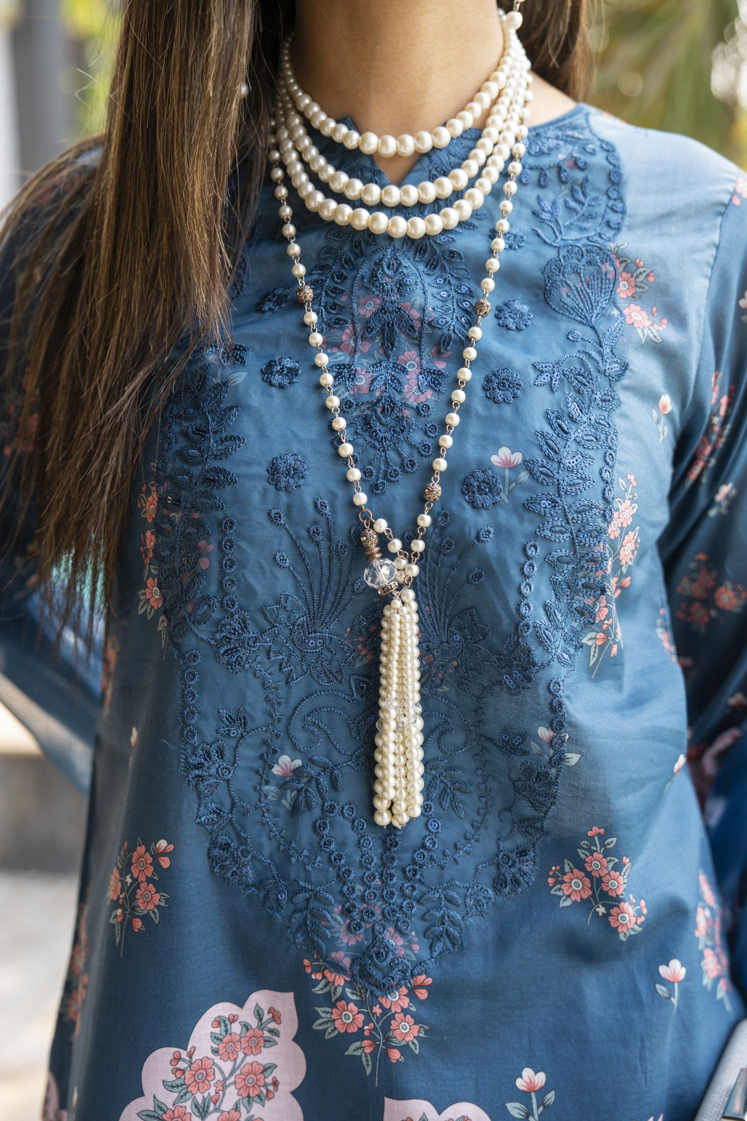 Blue Floral 3pc Embroidered Lawn Suit | Garmi Ka Jora by Dress Code GKJ4