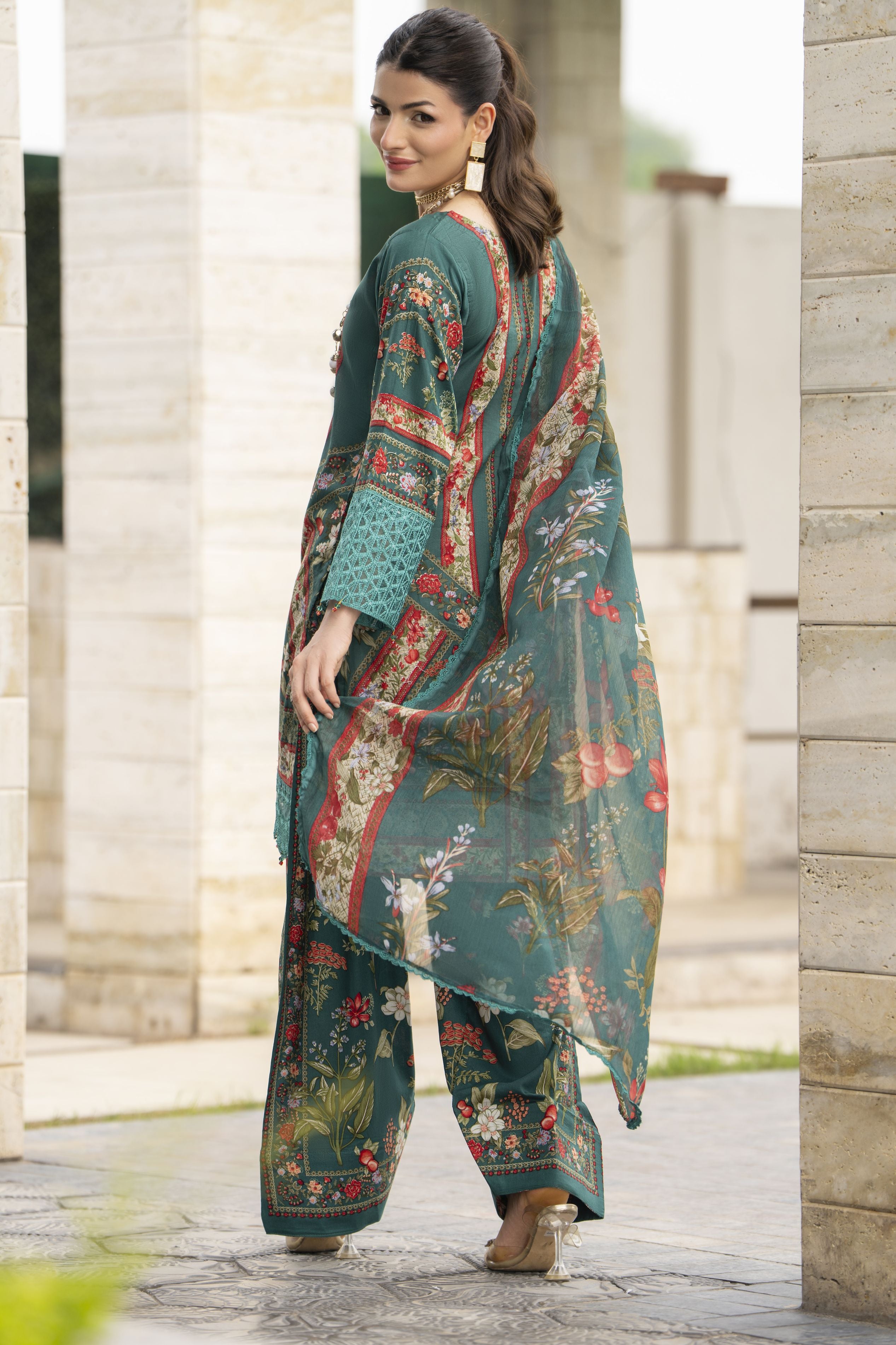 Sakeena Summer Ease – 3pc Teal Lawn Dress with Chiffon Dupatta SSE4