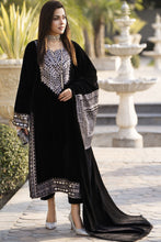 Aleezay KASHMÉ – Jet Black Velvet 3pc Suit with Velvet Shawl KA10